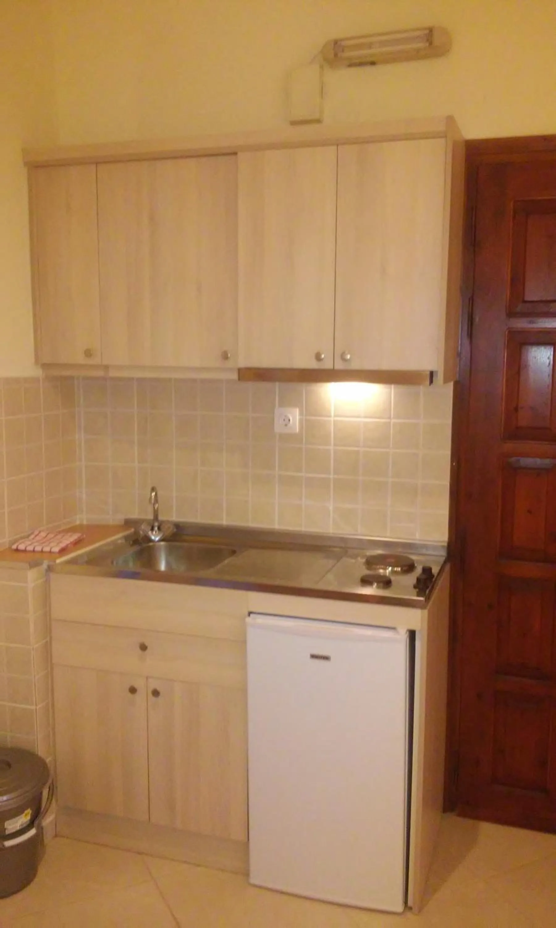 Kitchen or kitchenette in Alexandros Studios