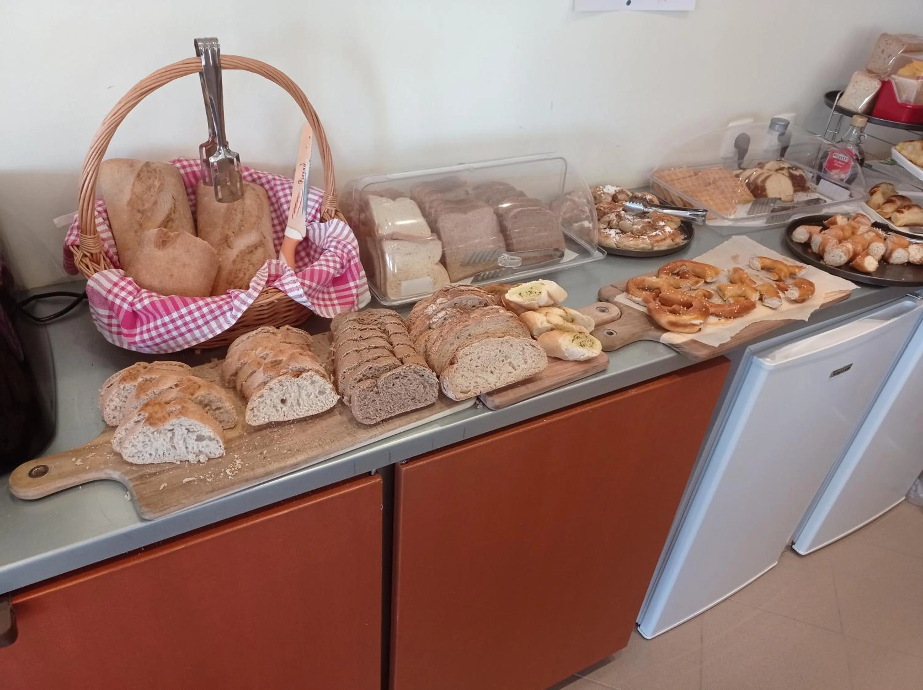 Breakfast in Alexandros Studios