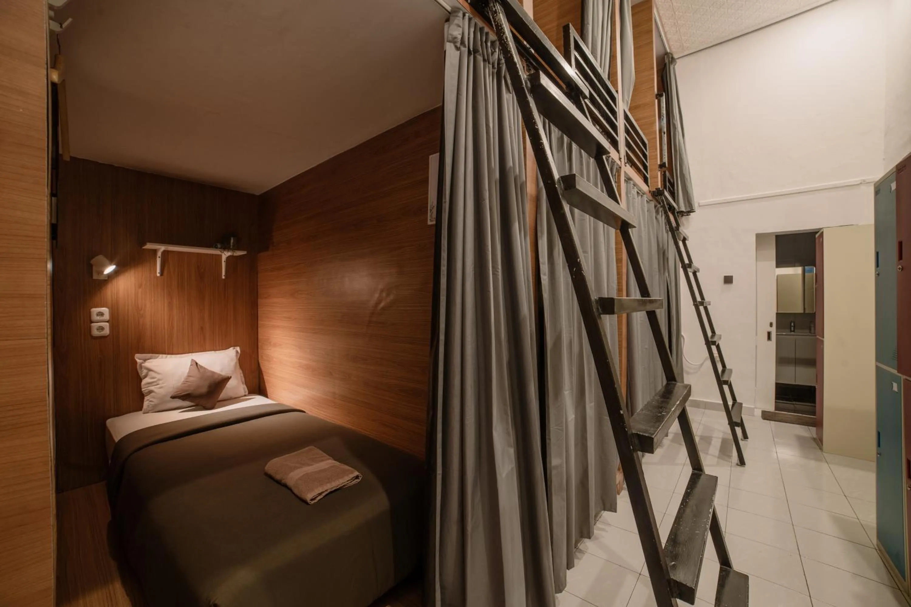 Bed in Snooze Malang