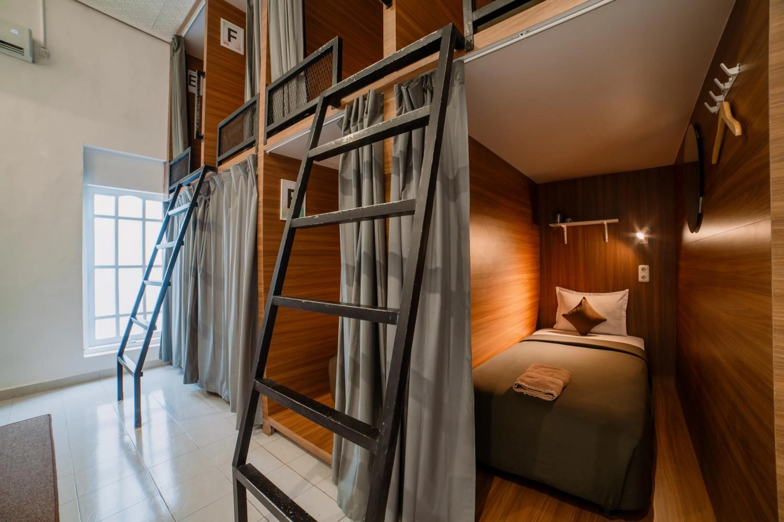 Bed in Snooze Malang