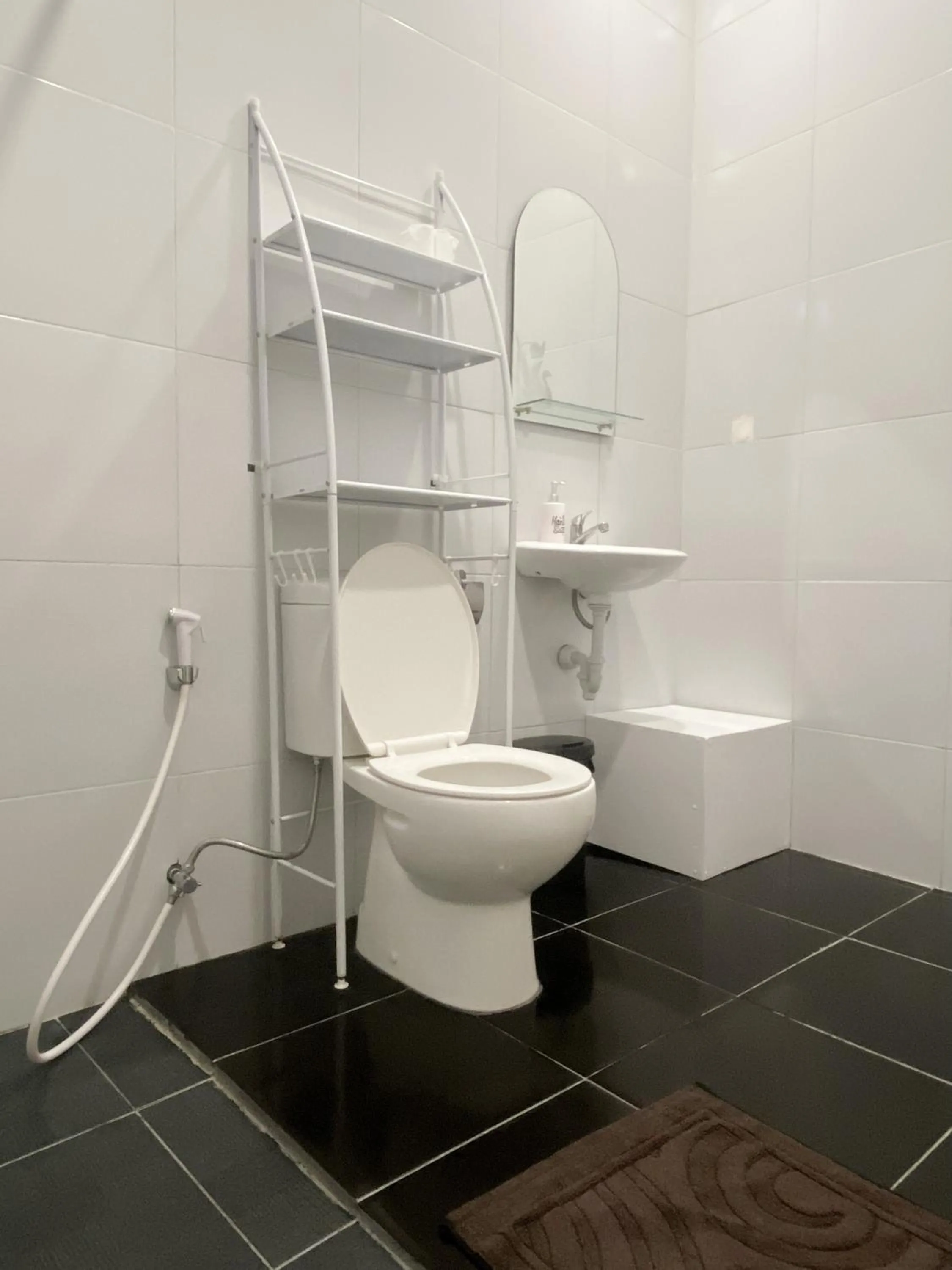 Shower in Snooze Malang