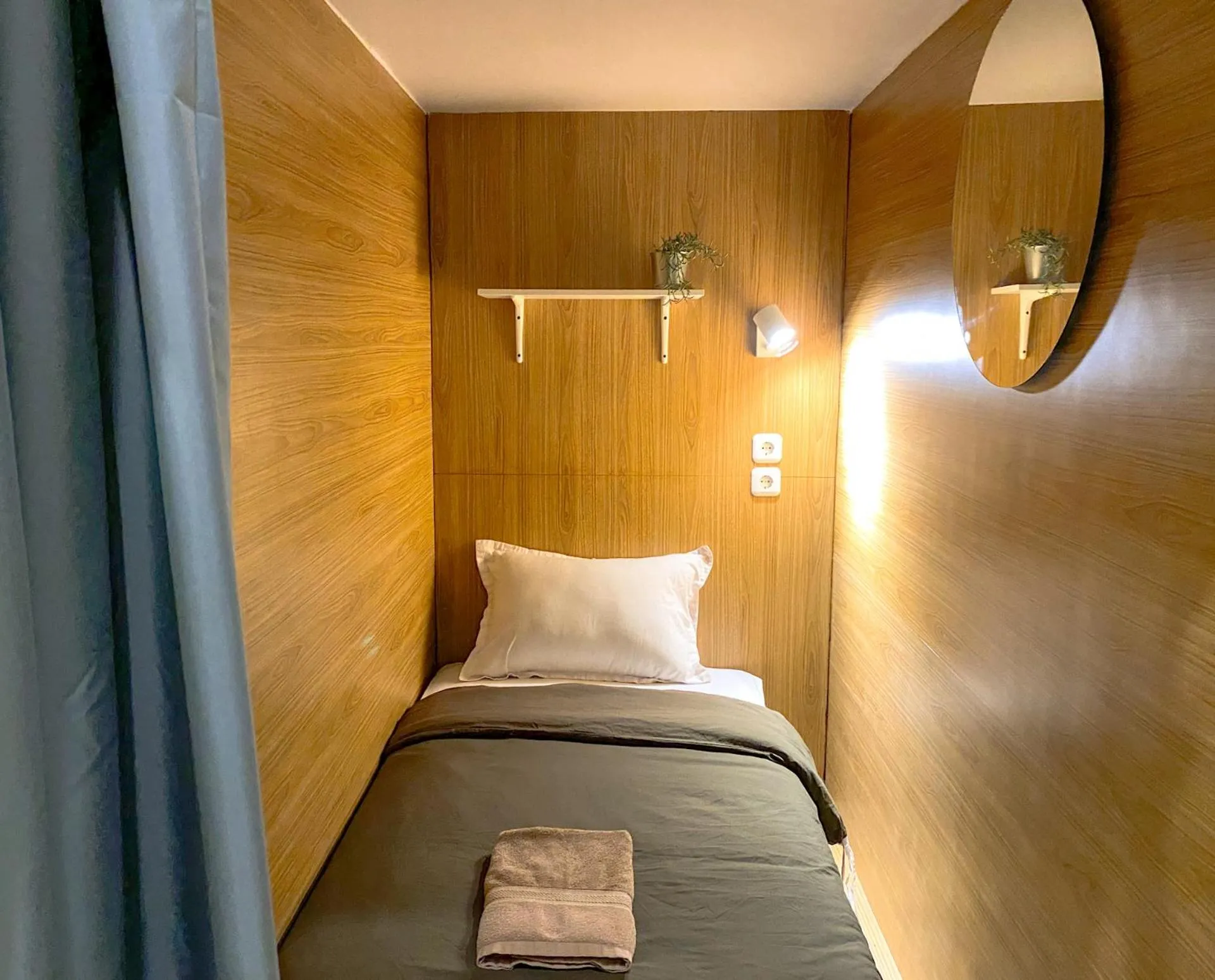 Bed in Snooze Malang