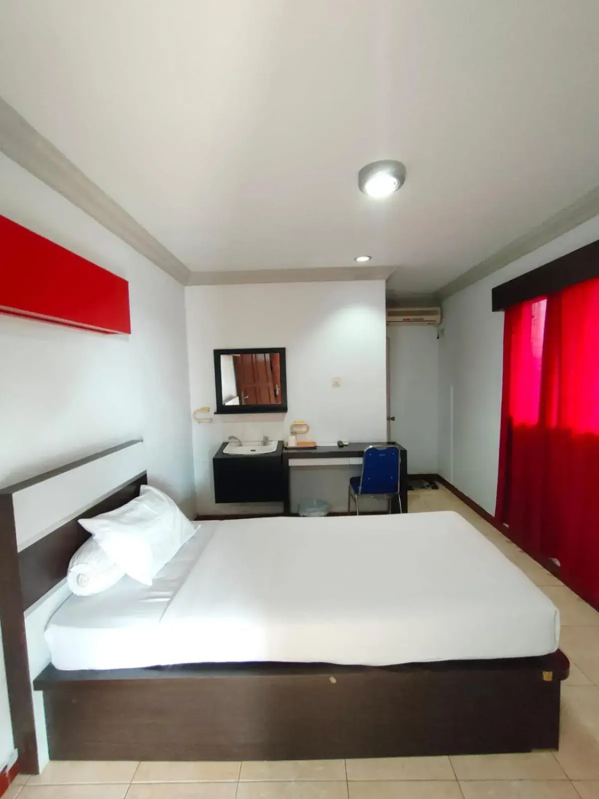 Single Room in Hotel Riverside Manado Single Room in Hotel Riverside Manado