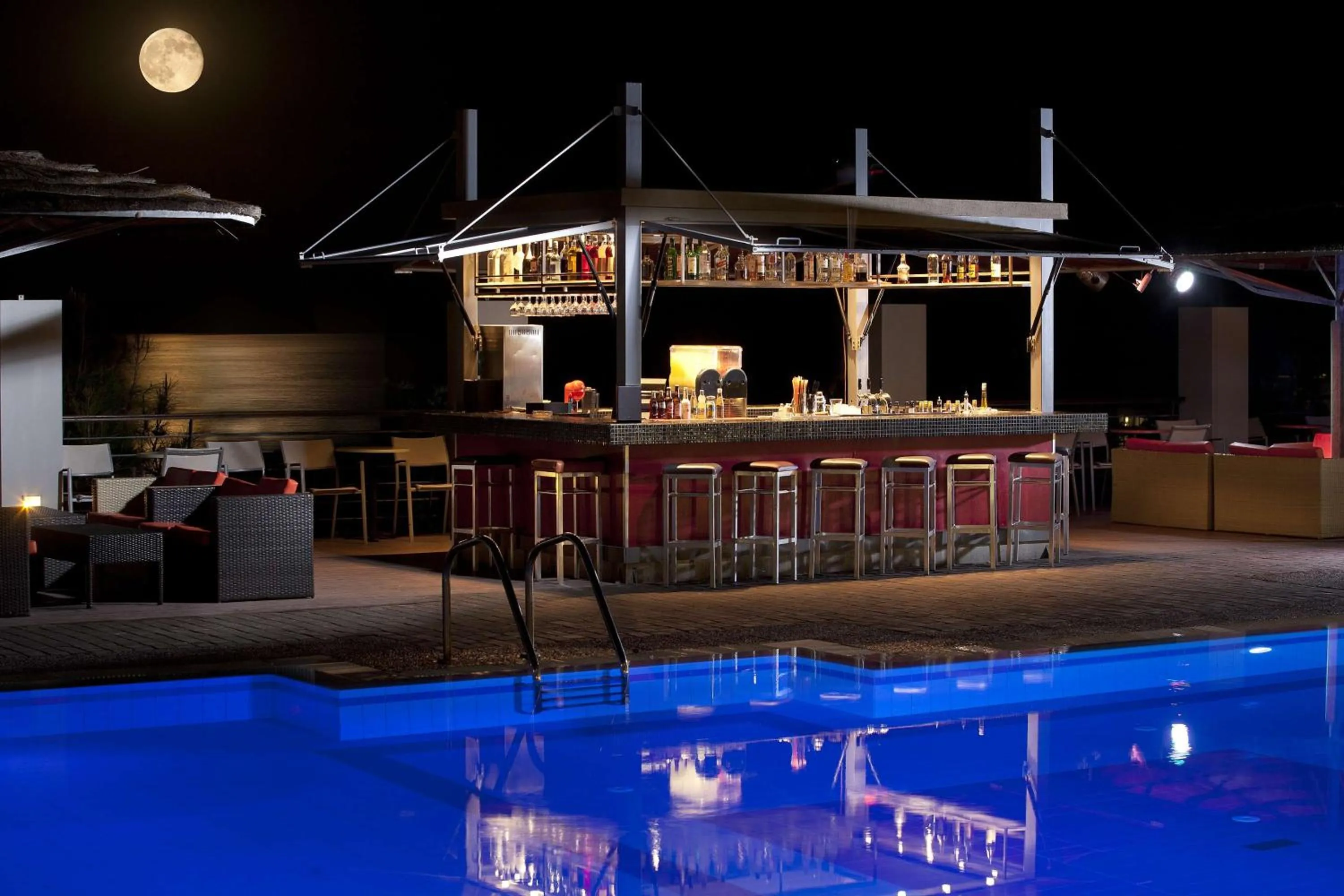 Lounge or bar in Blue Bay Resort Hotel