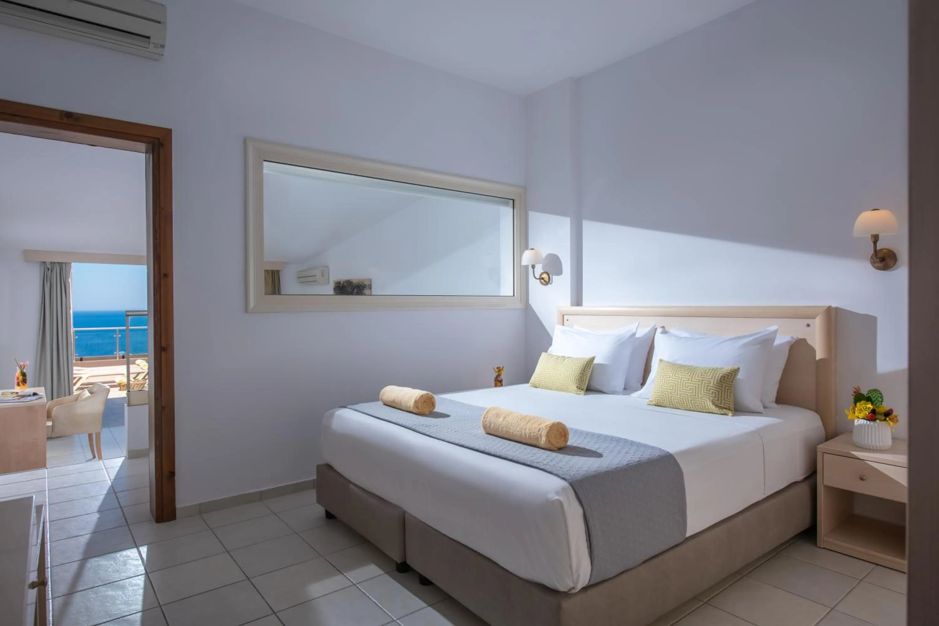 Bedroom, Bed in Blue Bay Resort Hotel