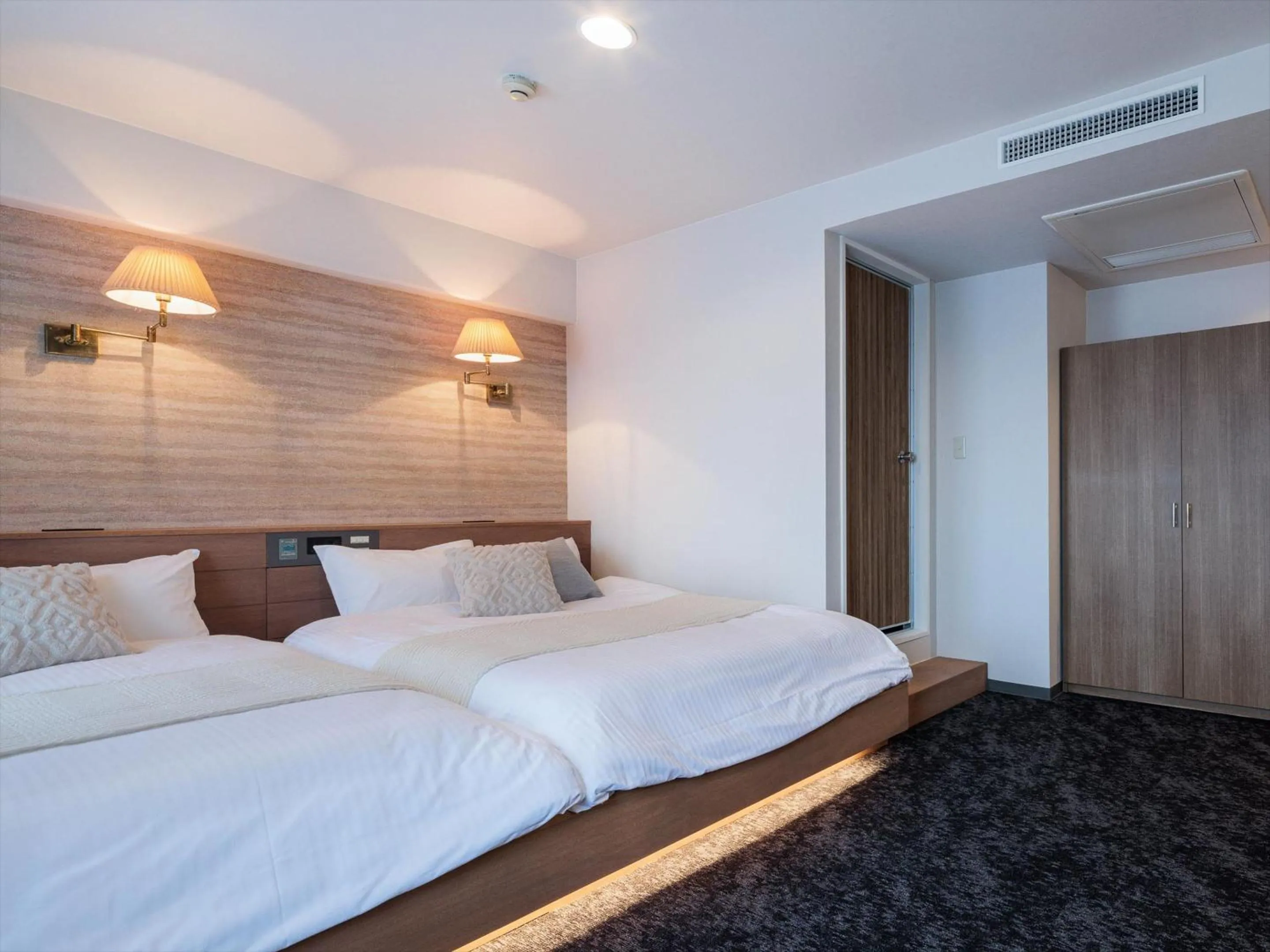 Bedroom, Bed in Miyako Daiichi Hotel