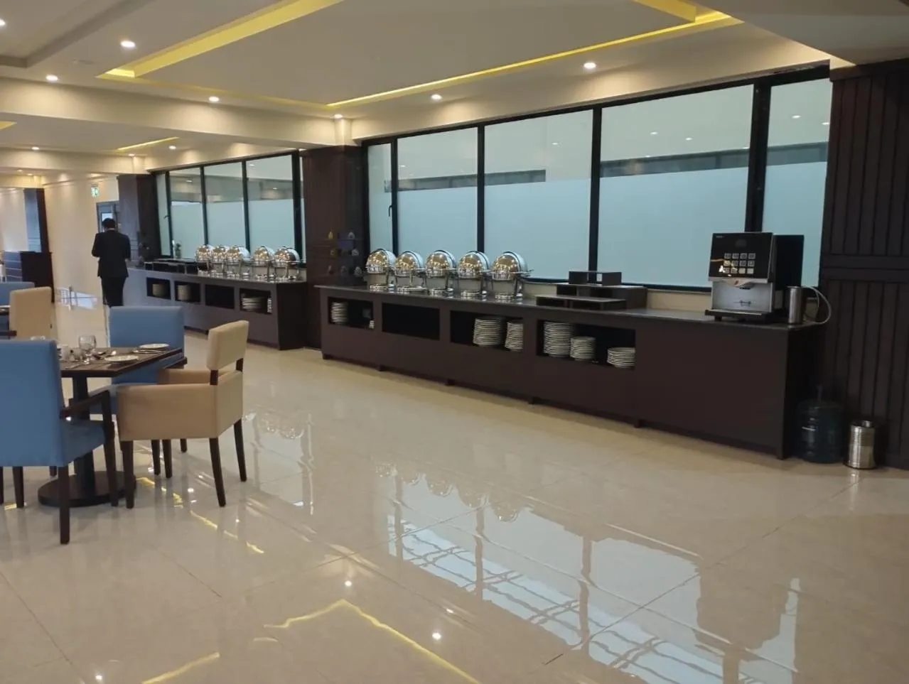 Restaurant/places to eat in Avari Xpress Gilgit