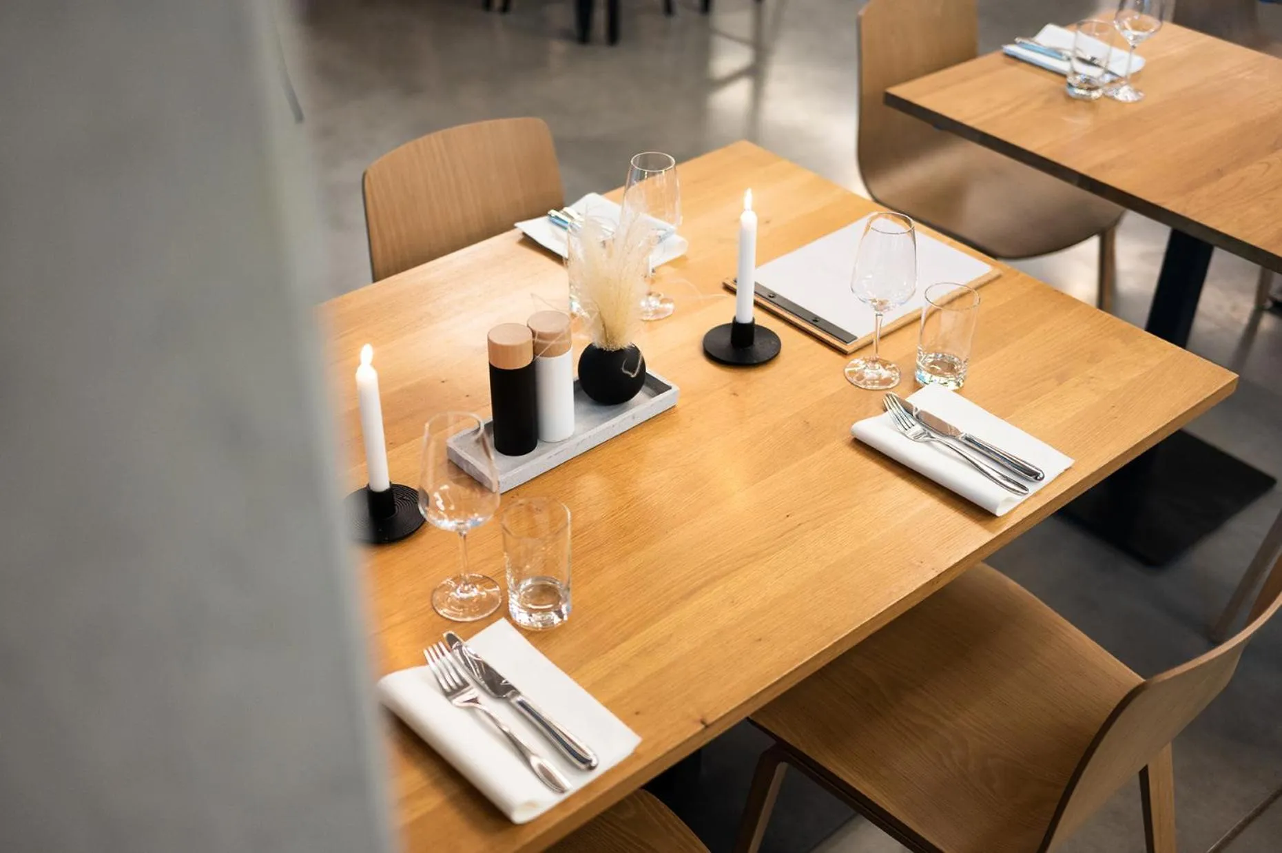 Restaurant/places to eat in Coreum Hotel