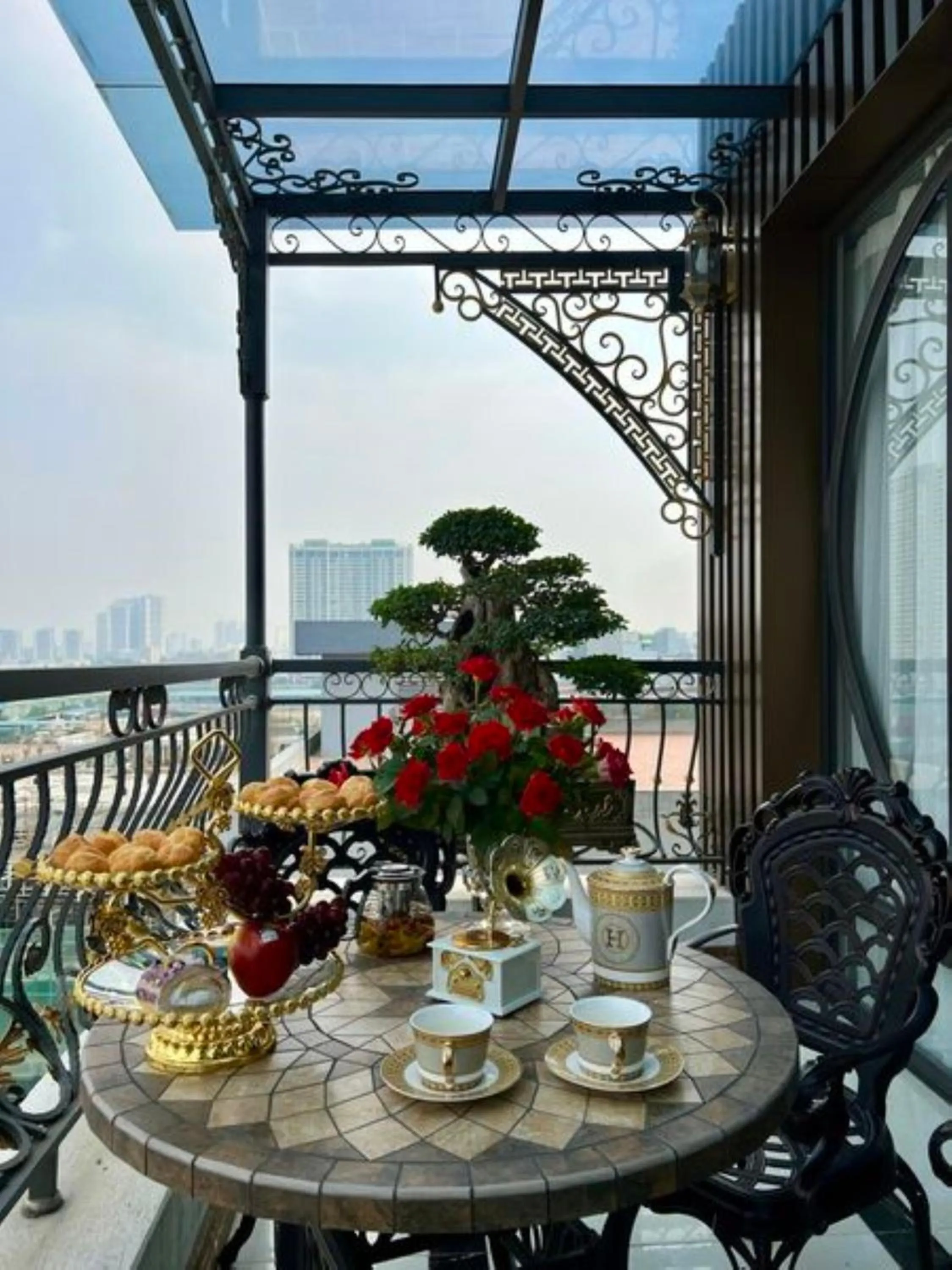 Balcony/Terrace in VP Hotel Luxury