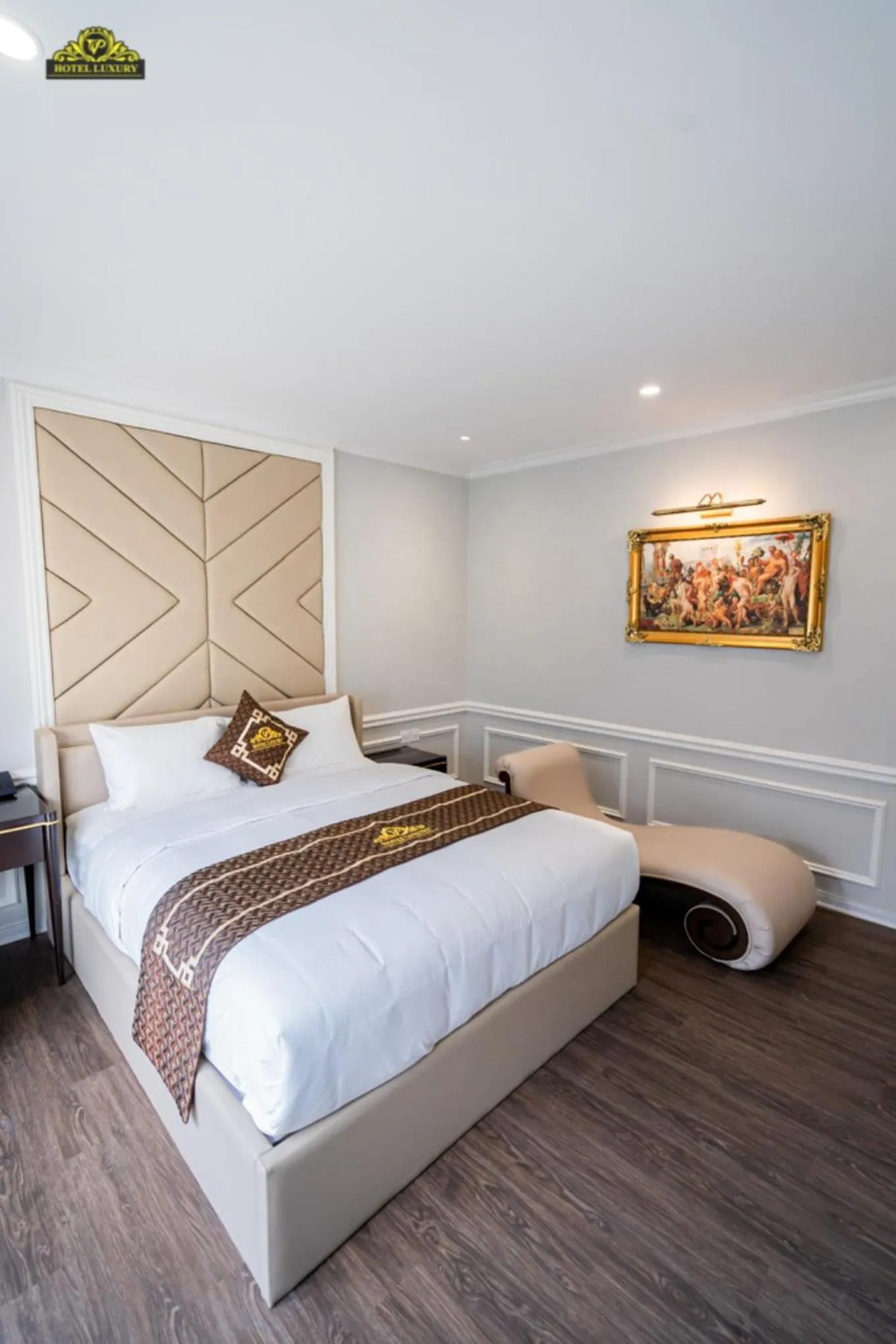 Bed in VP Hotel Luxury