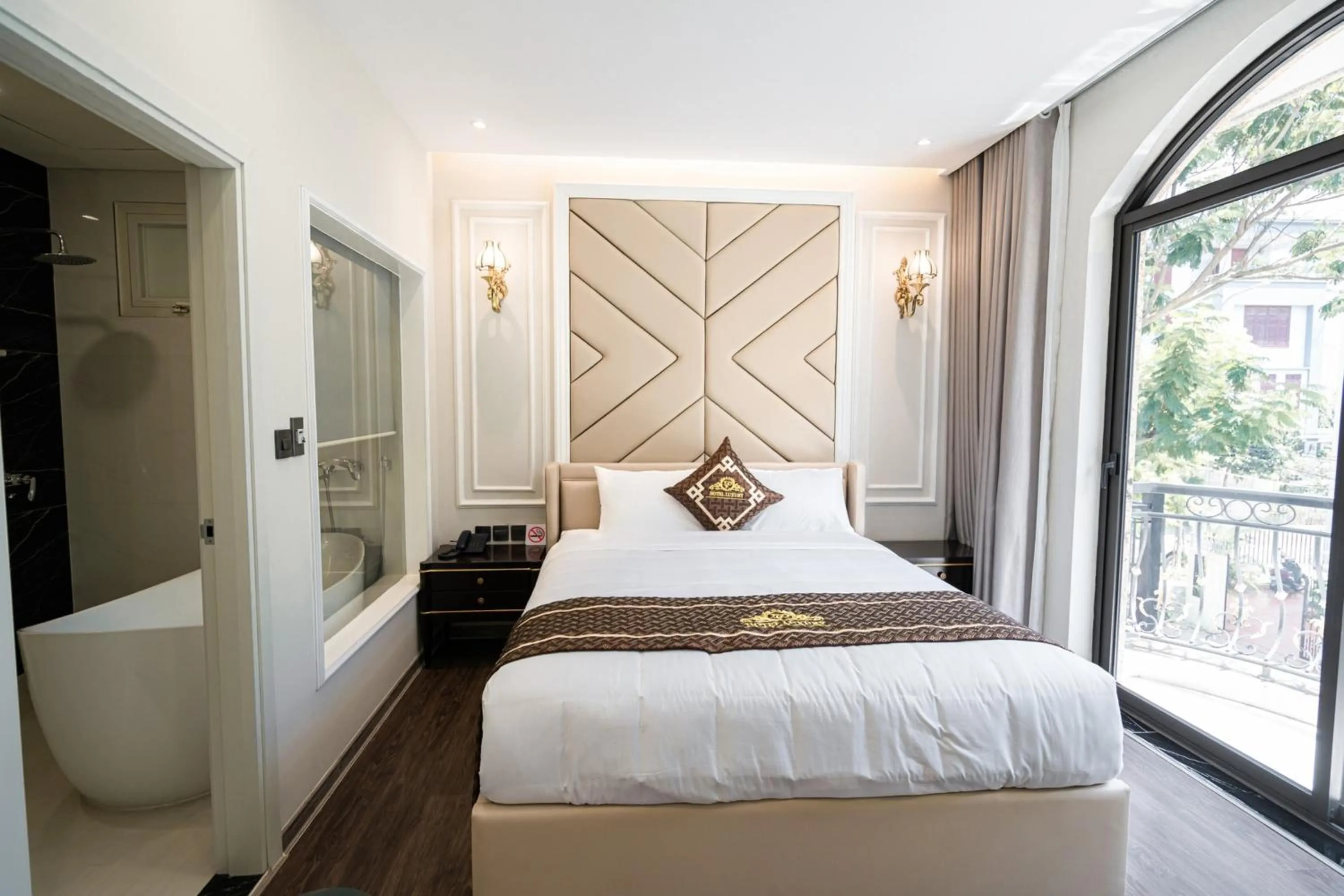 Photo of the whole room, Bed in VP Hotel Luxury