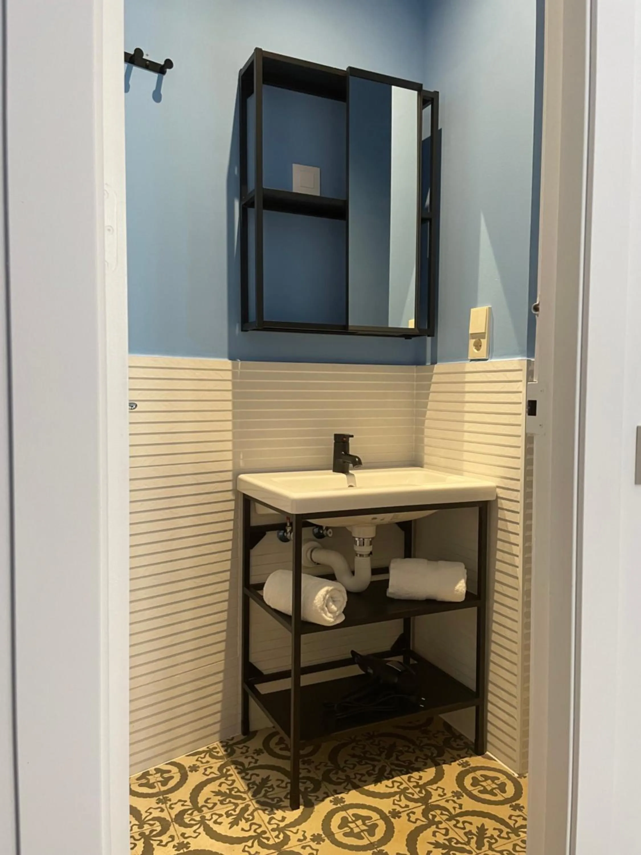 Bathroom in Caliu Apartments Barcelona - Camp Nou