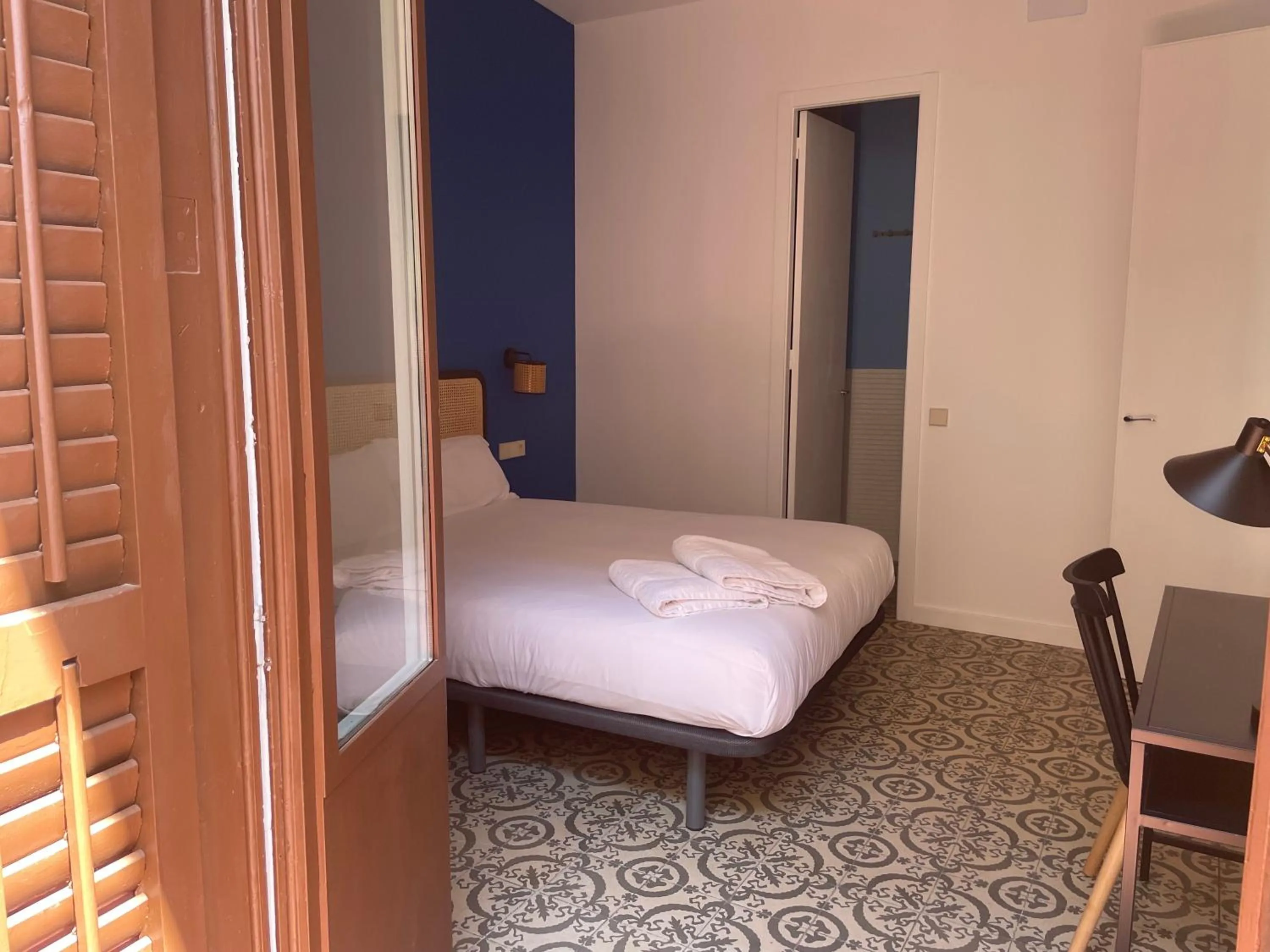 Bedroom, Bed in Caliu Apartments Barcelona - Camp Nou