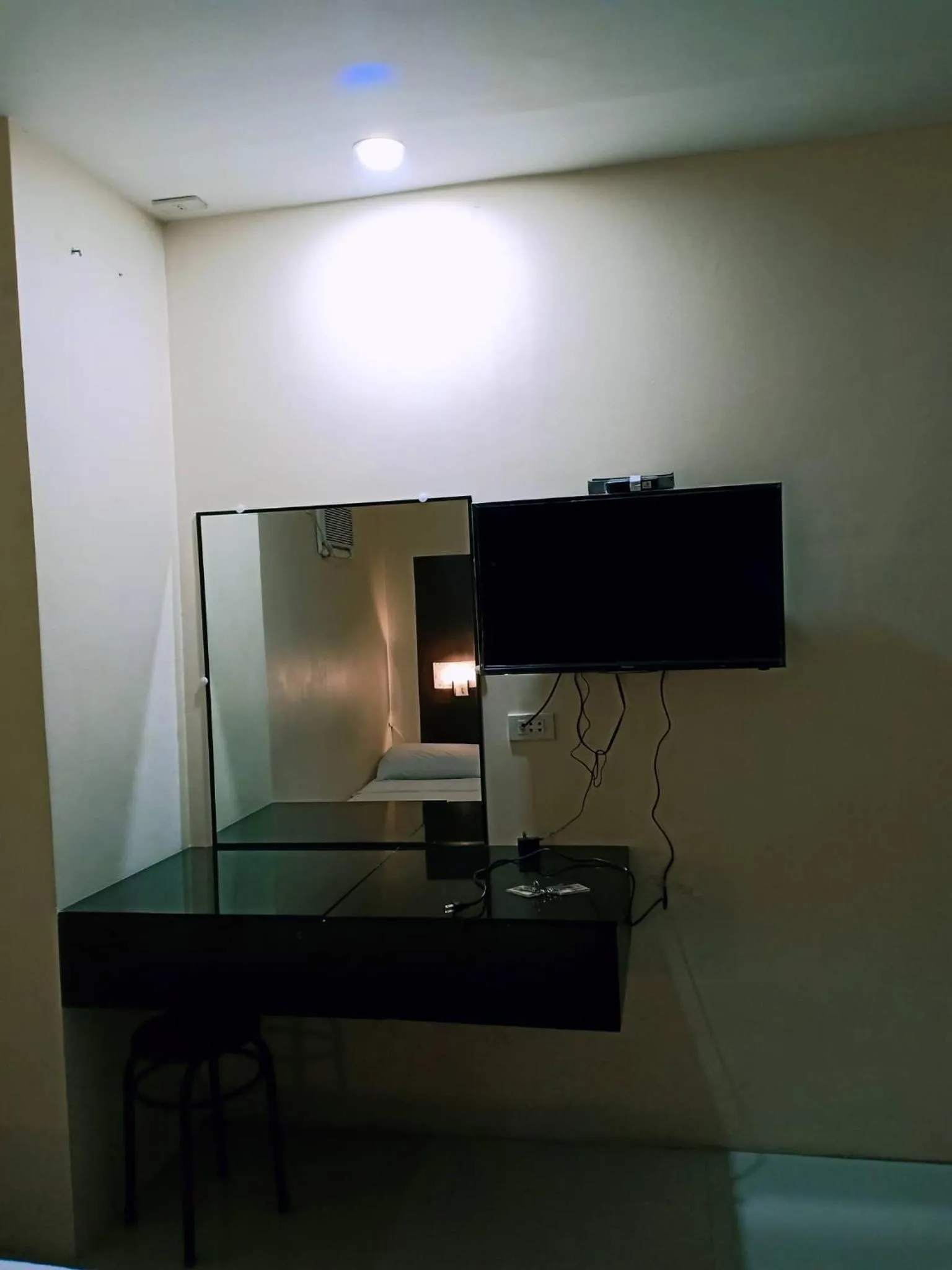 TV and multimedia in Anton's Inn