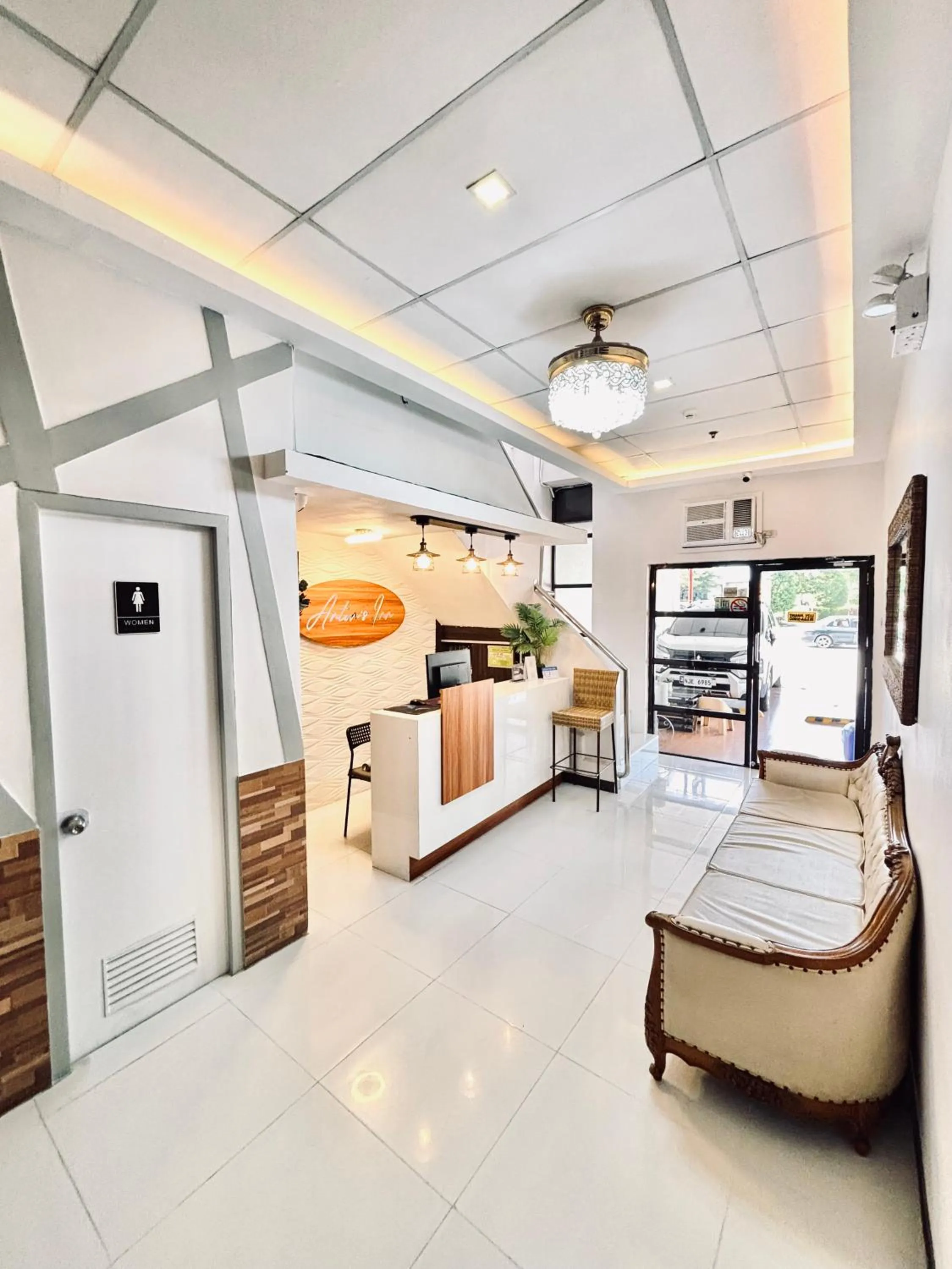 Lobby or reception in Anton's Inn