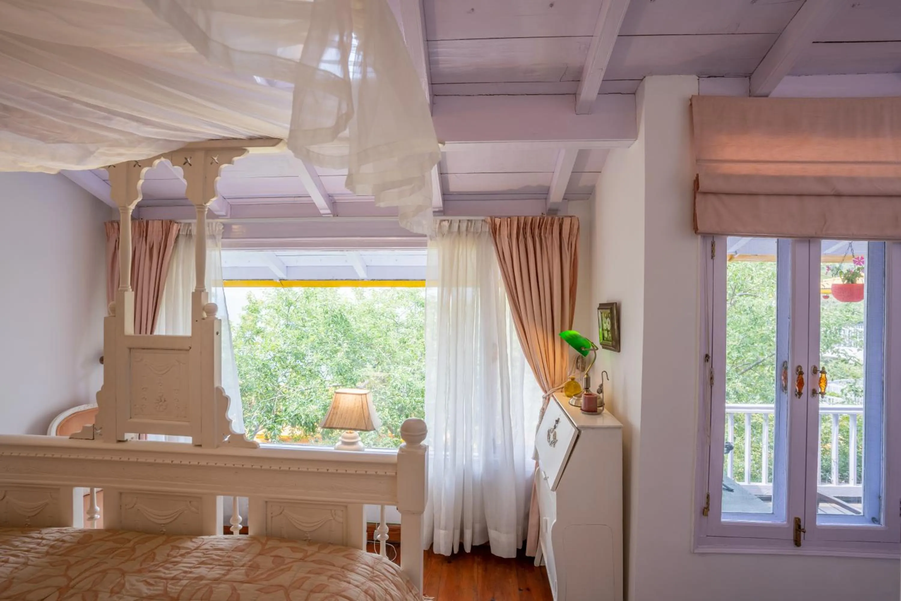 Mountain view, Bed in Te Aroha By Shervani