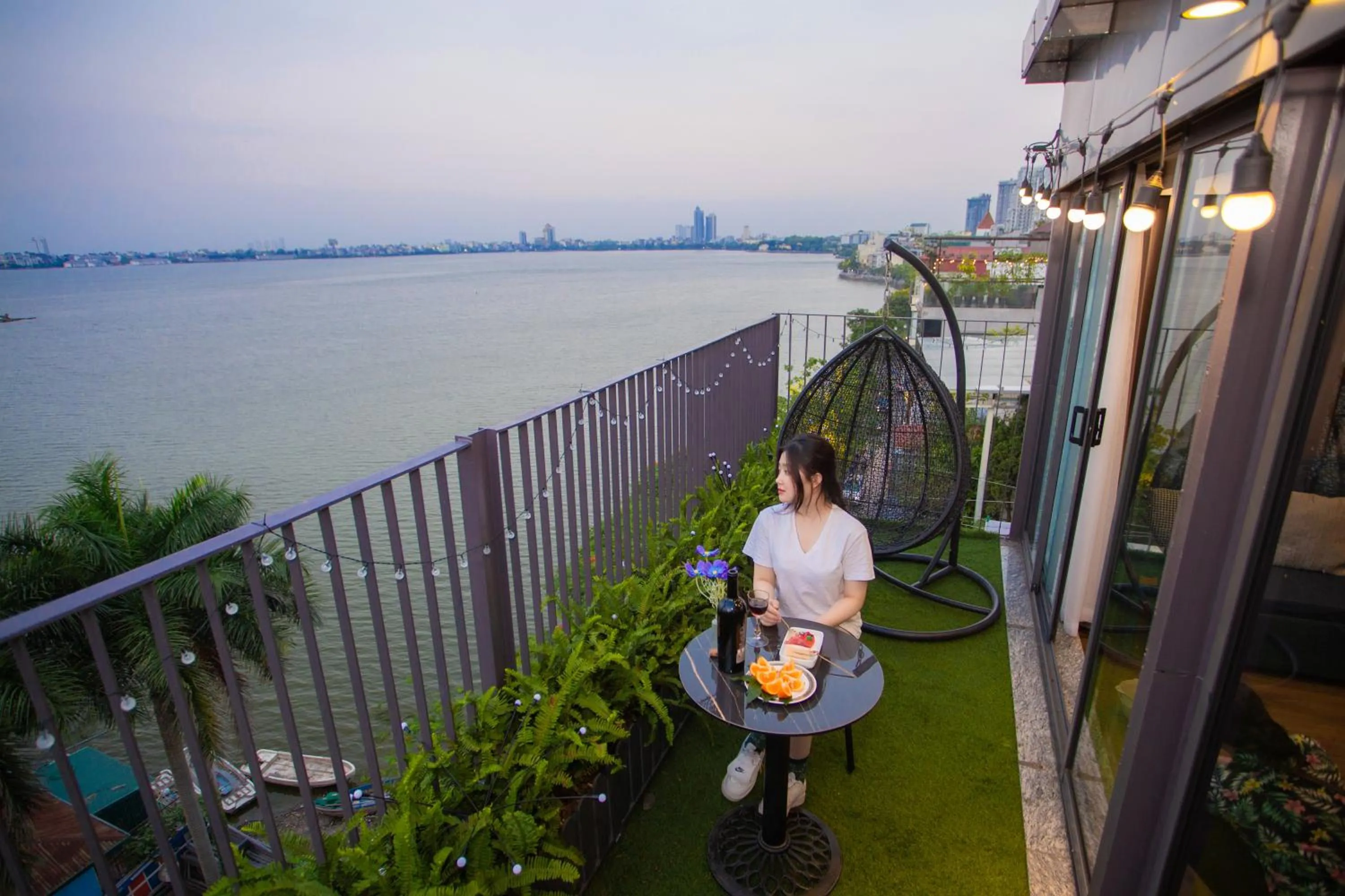 Patio in Lake View Hotel