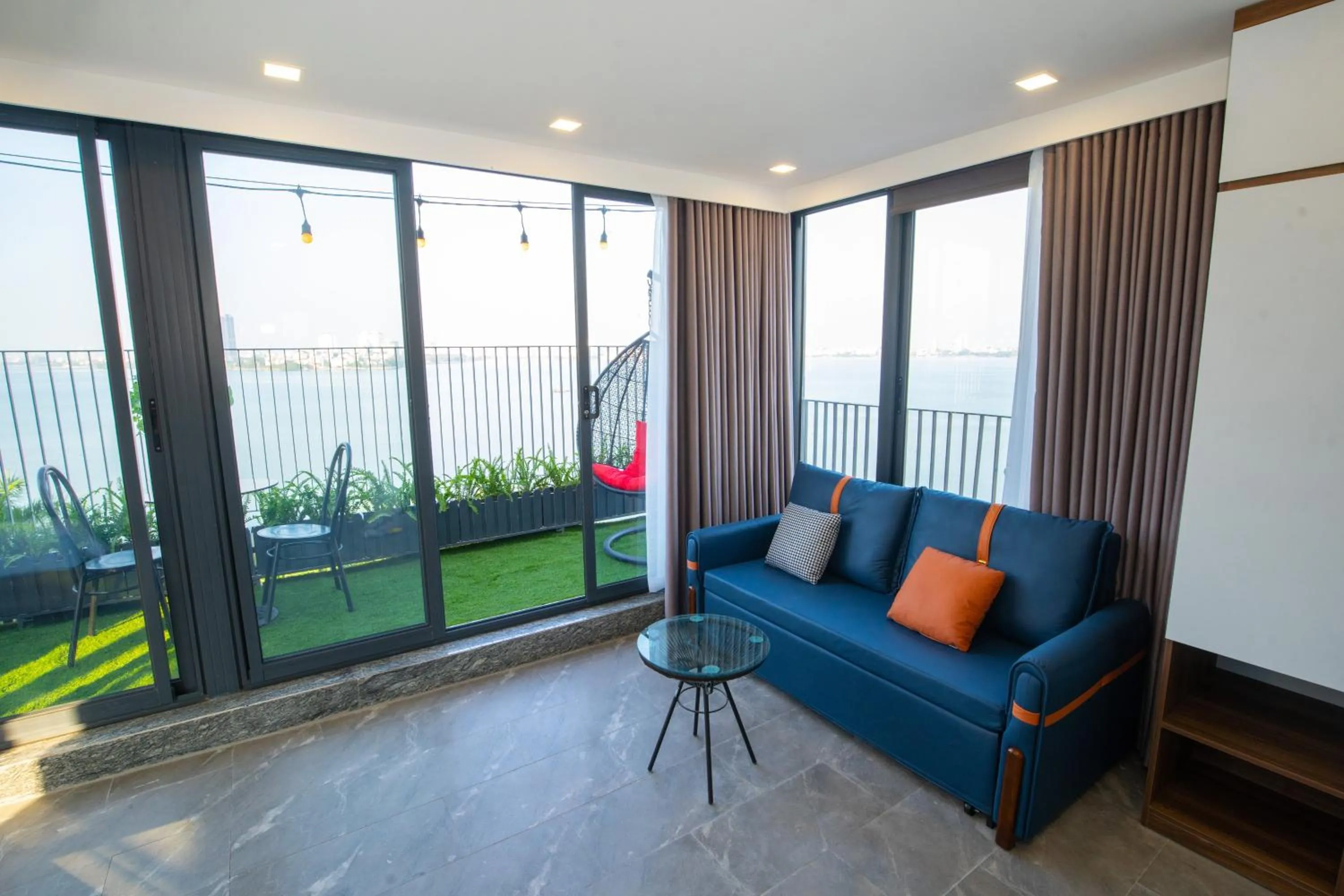 Patio in Lake View Hotel