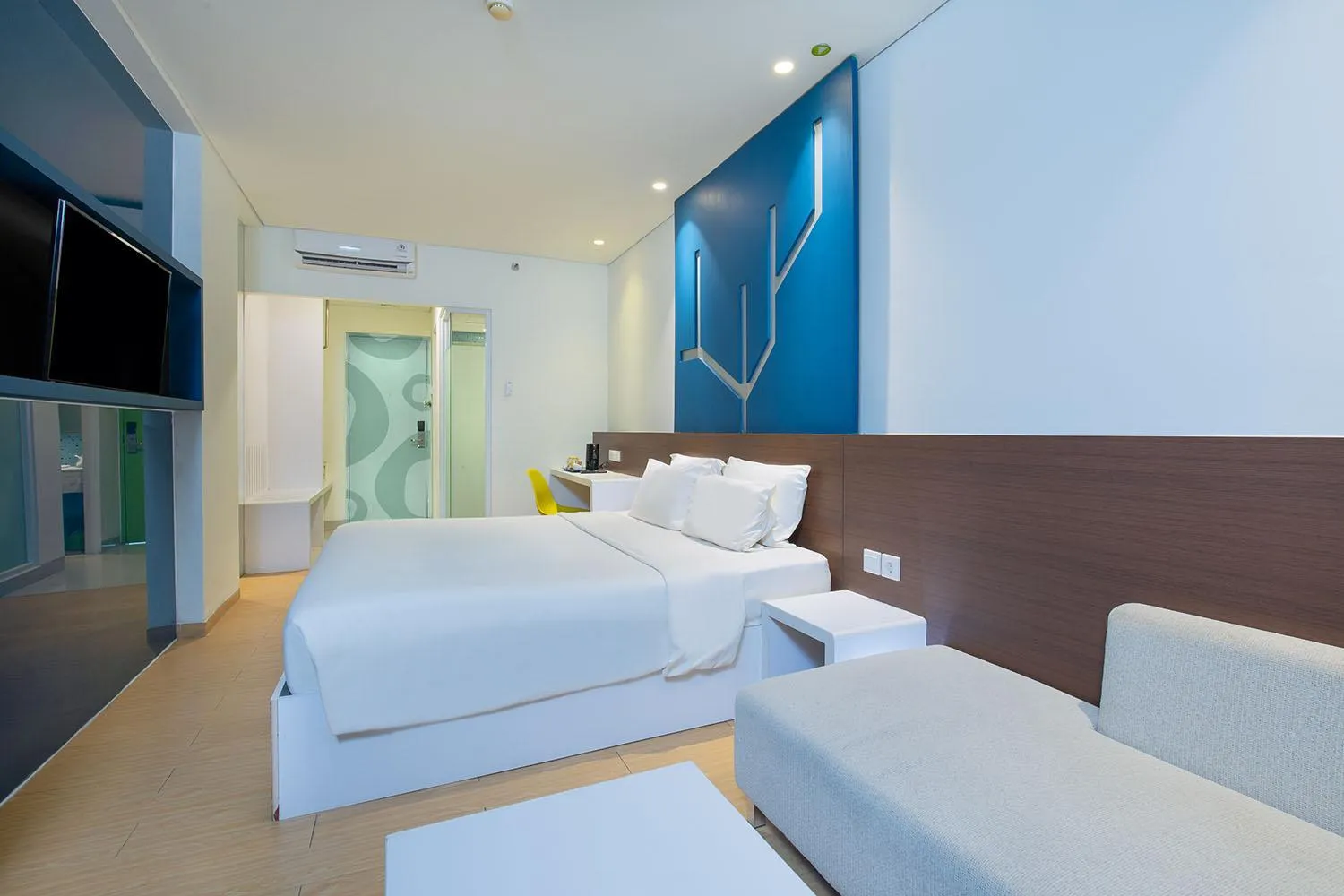 Bed in 1O1 URBAN Jakarta Pemuda