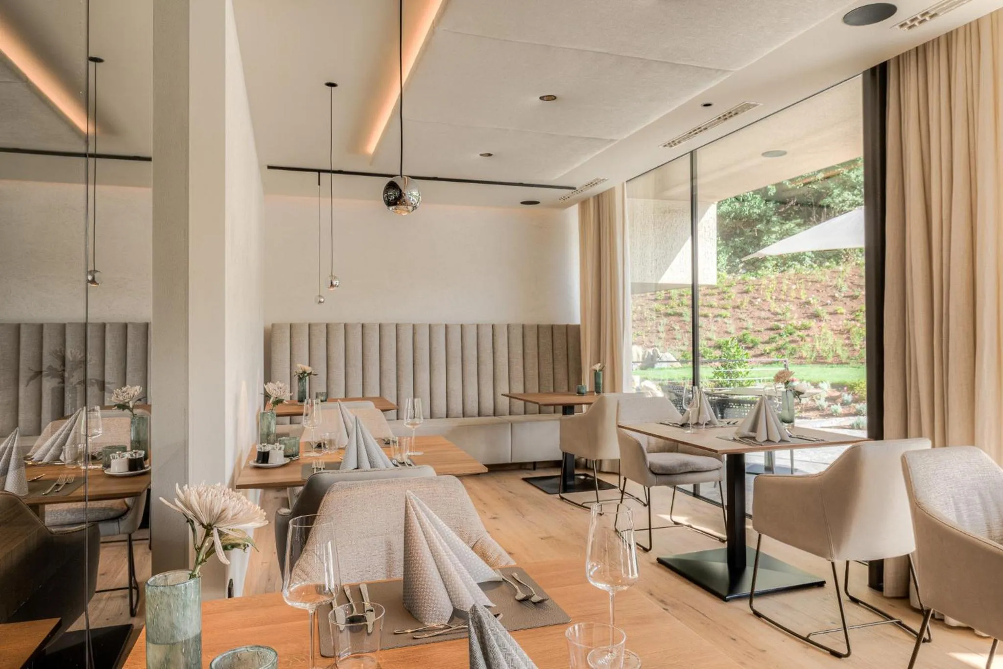 Restaurant/places to eat in Boutique Hotel AMARIL