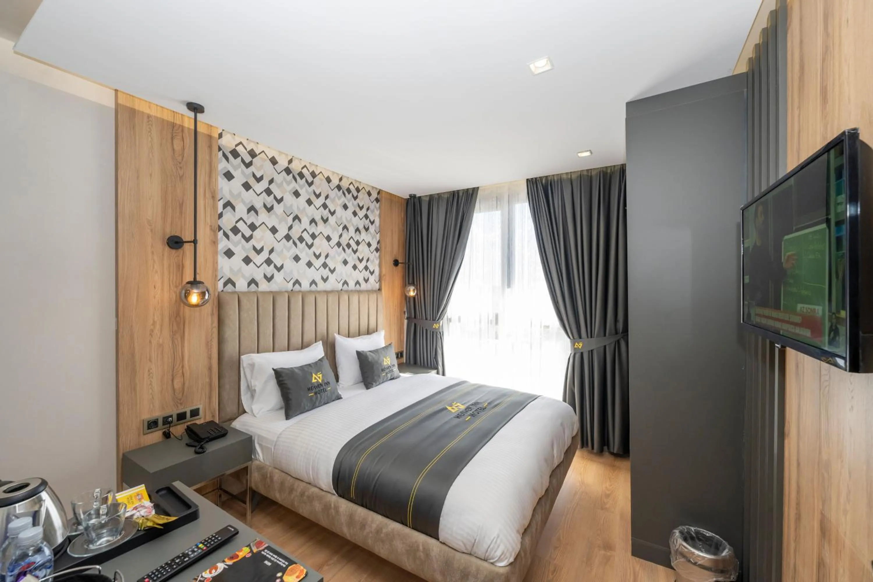 Photo of the whole room, Bed in Heaven Inn Airport Hotel