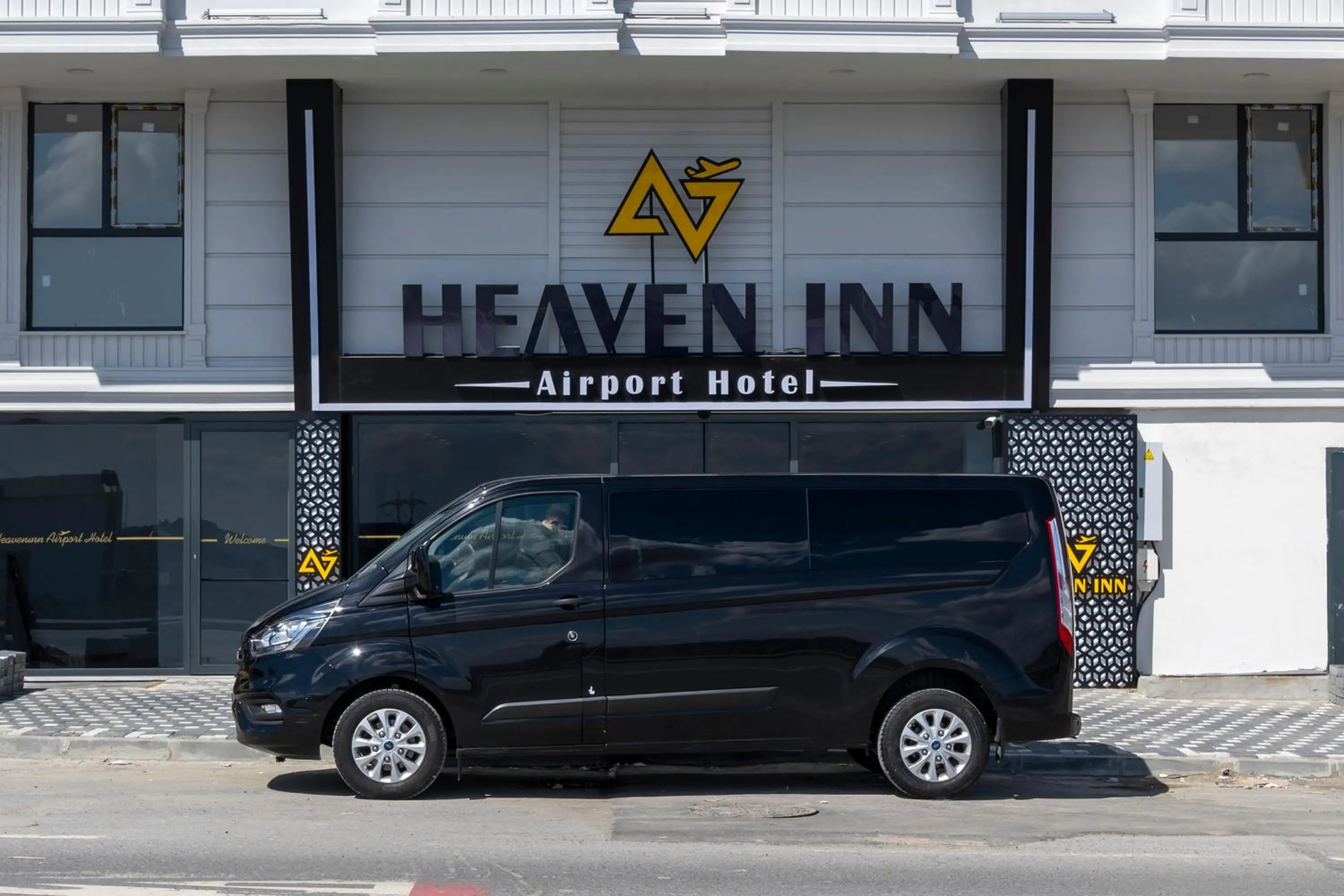 Day in Heaven Inn Airport Hotel