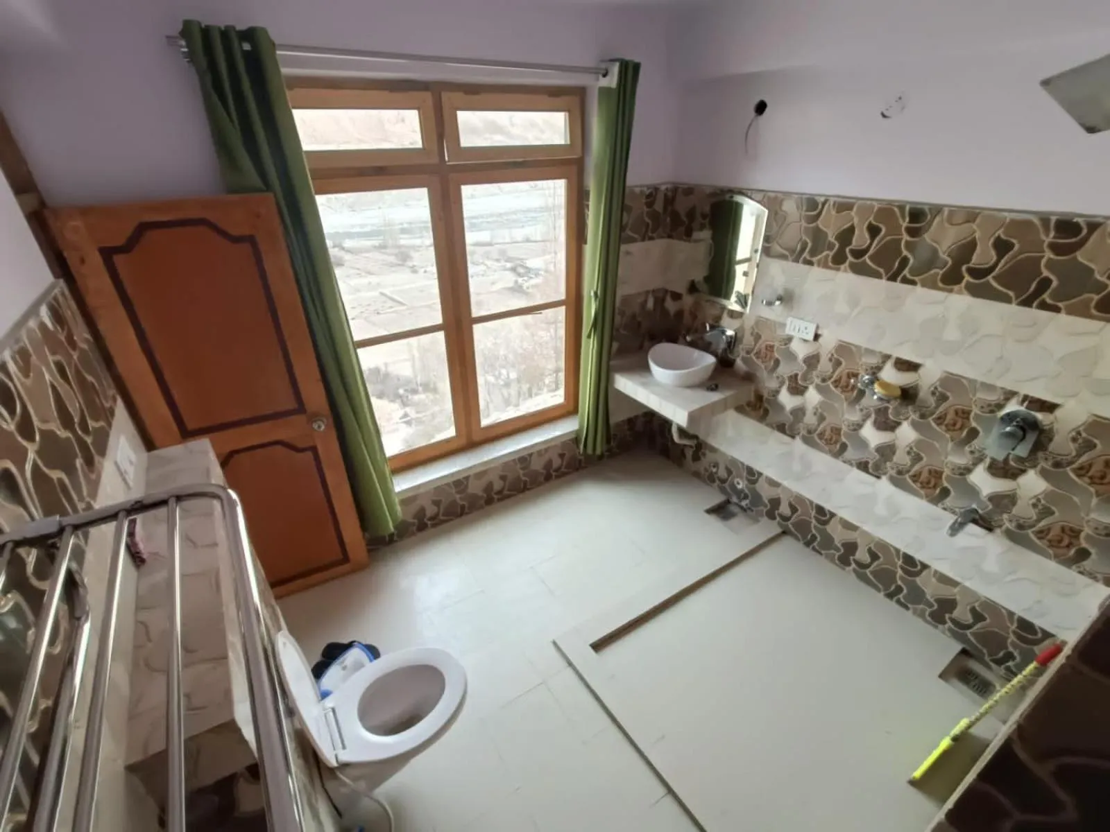 Toilet in Hotel The Stone Palace-Turtuk