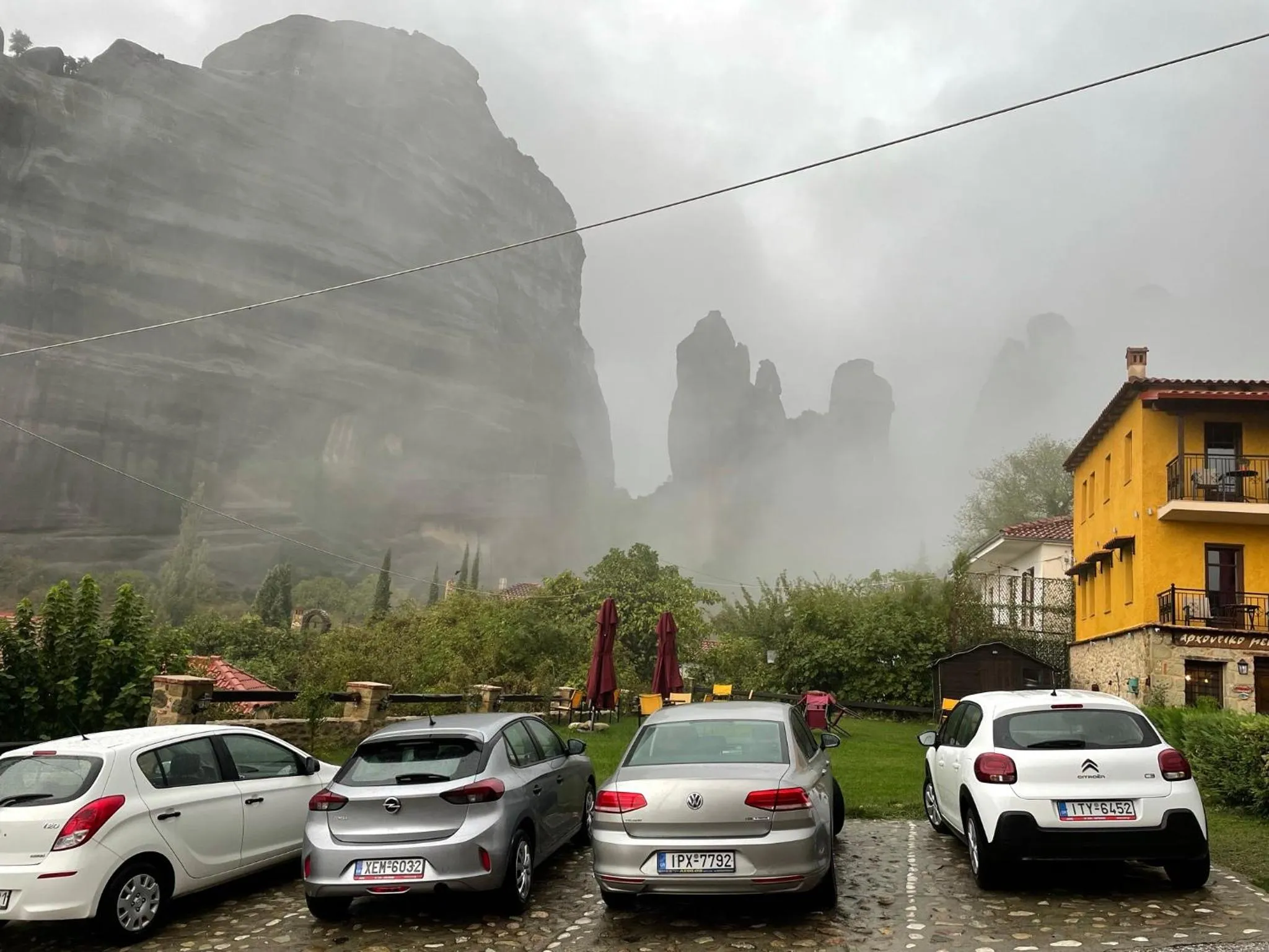 Parking in Archontiko Mesohori Meteora