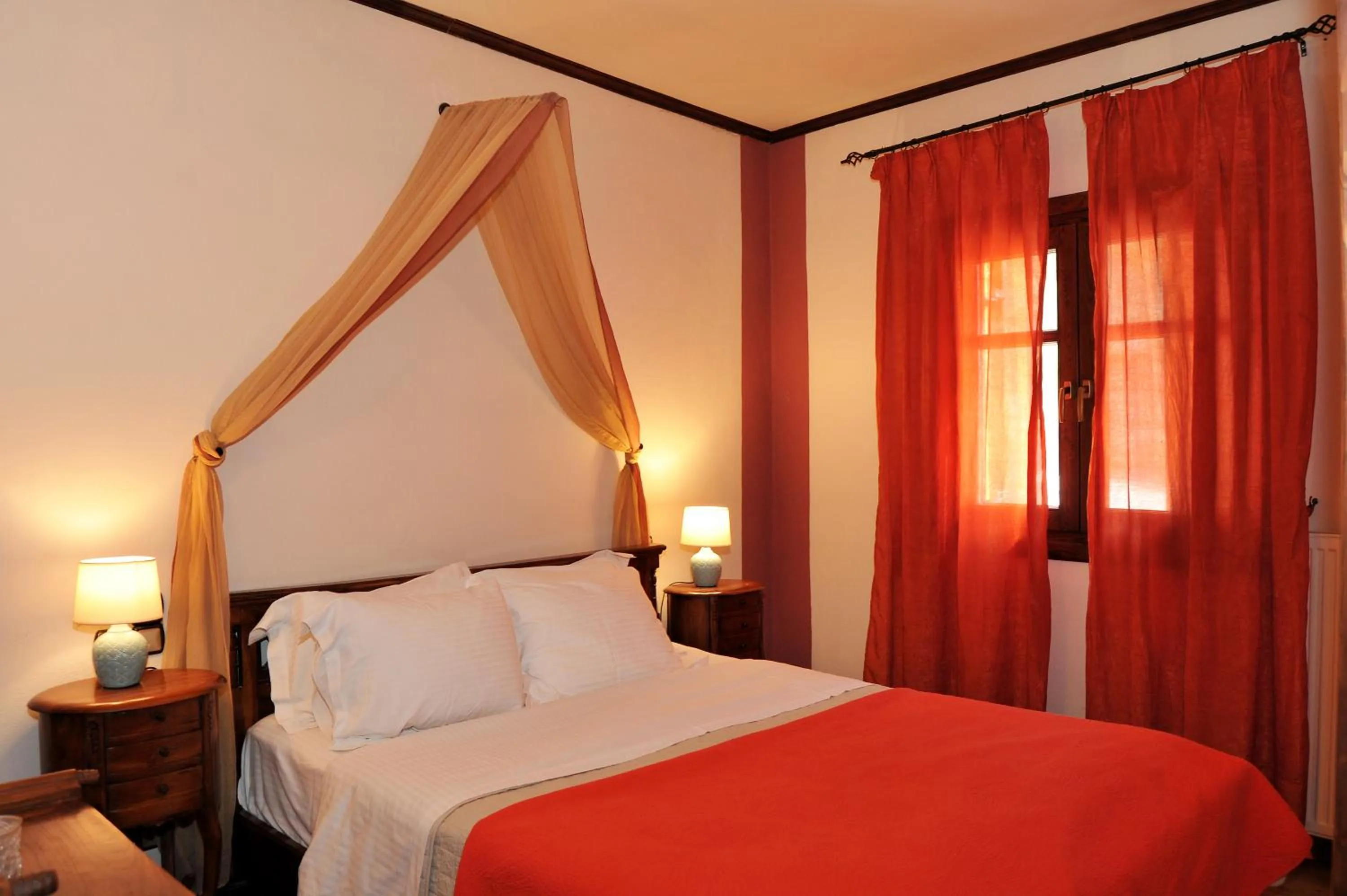 Bed in Archontiko Mesohori Meteora