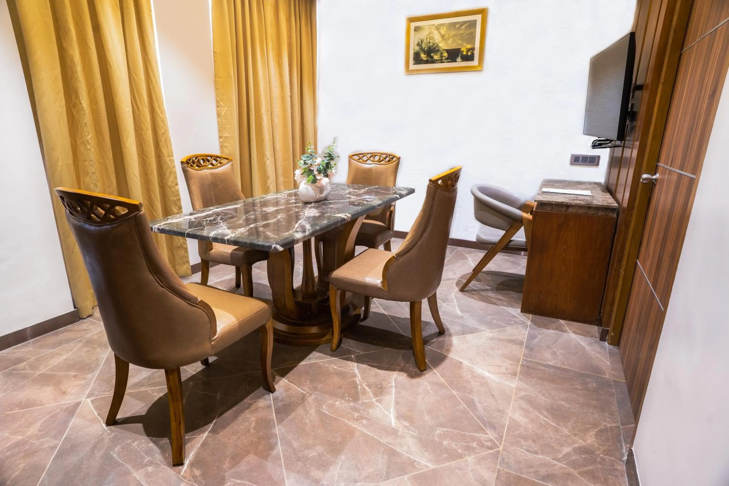 Living room in Marine Inn Hotel