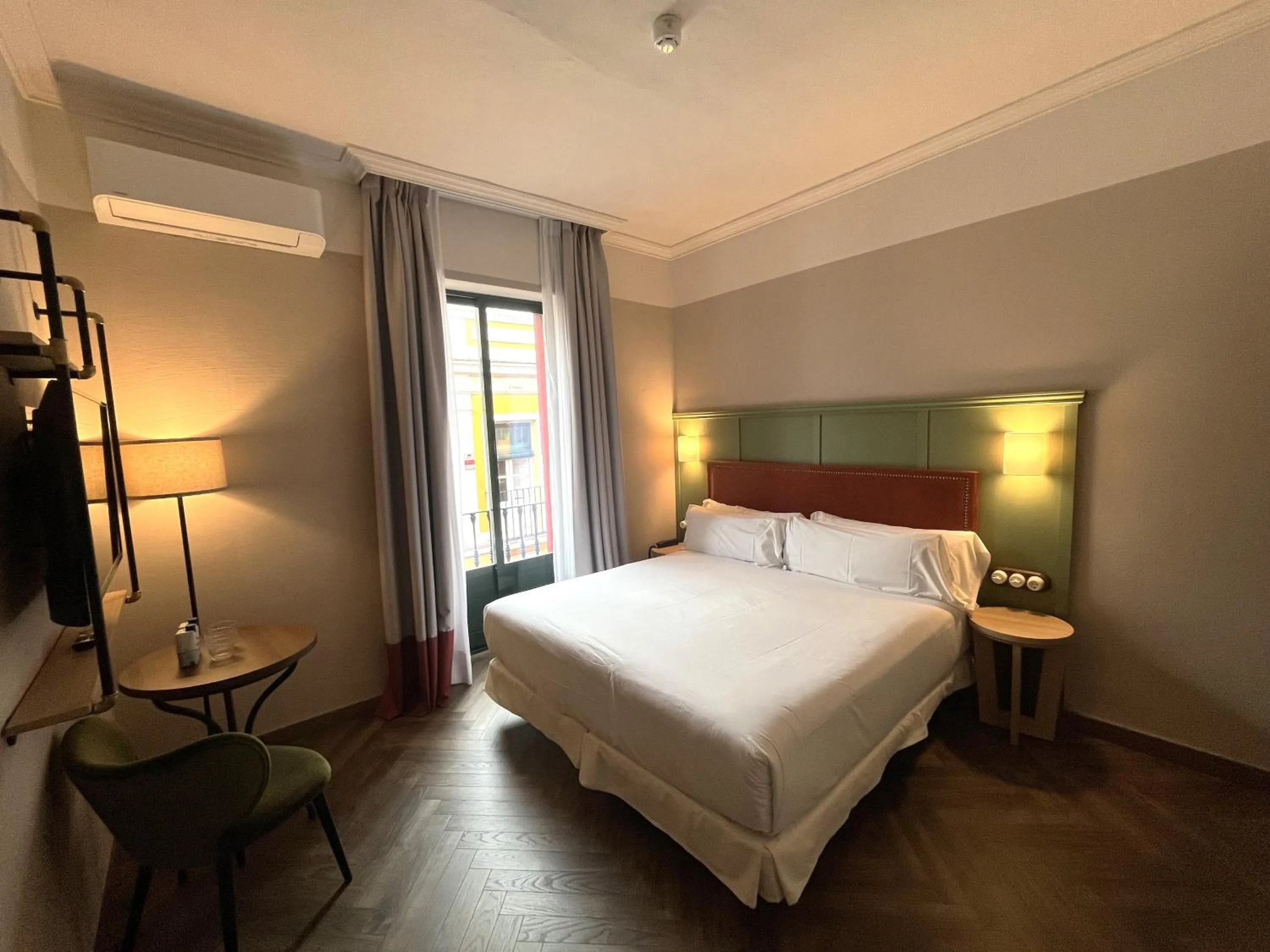 Superior Double Room in The Honest Hotel & Apartments