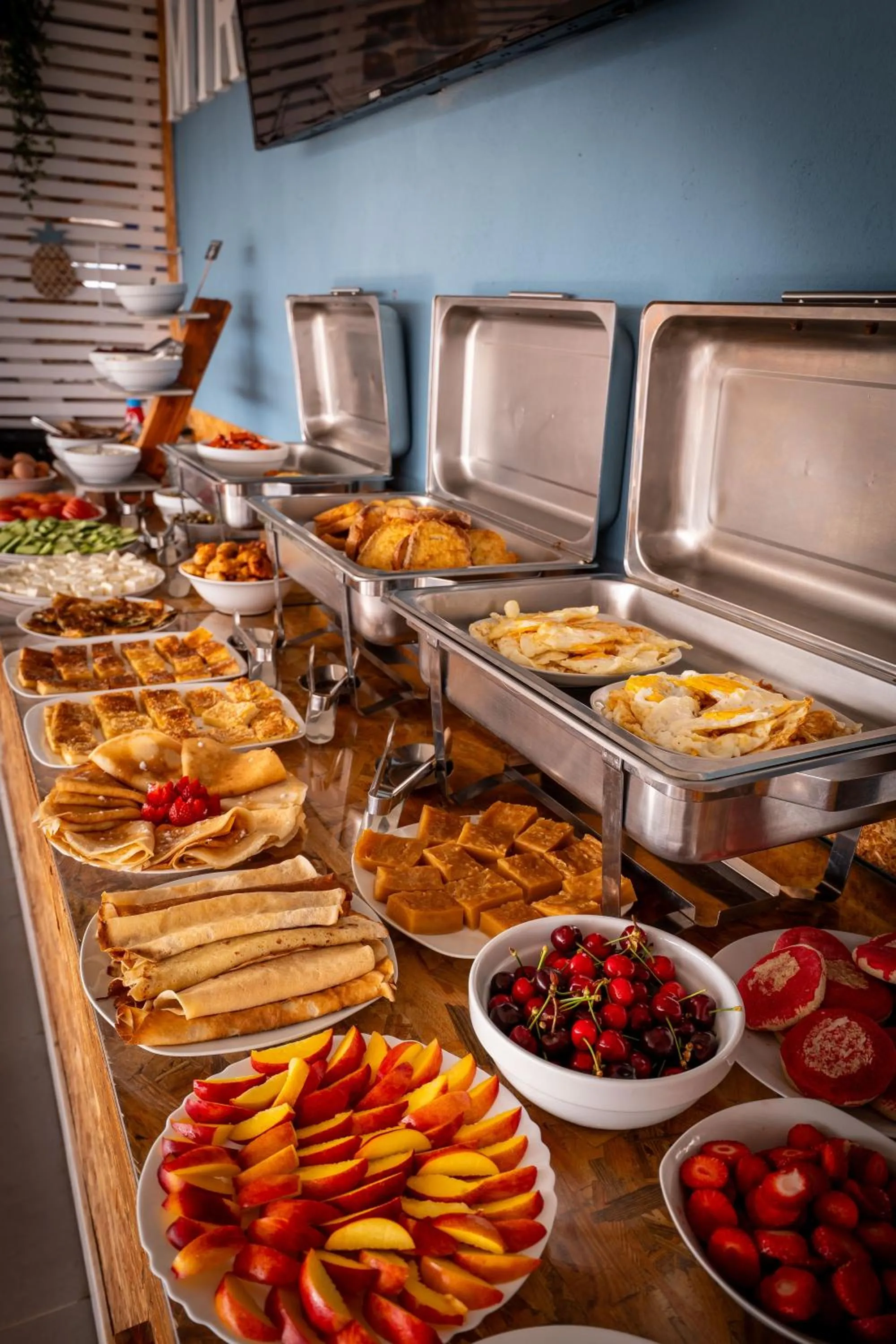 Food and drinks in Hotel Ajden by Mira Mare