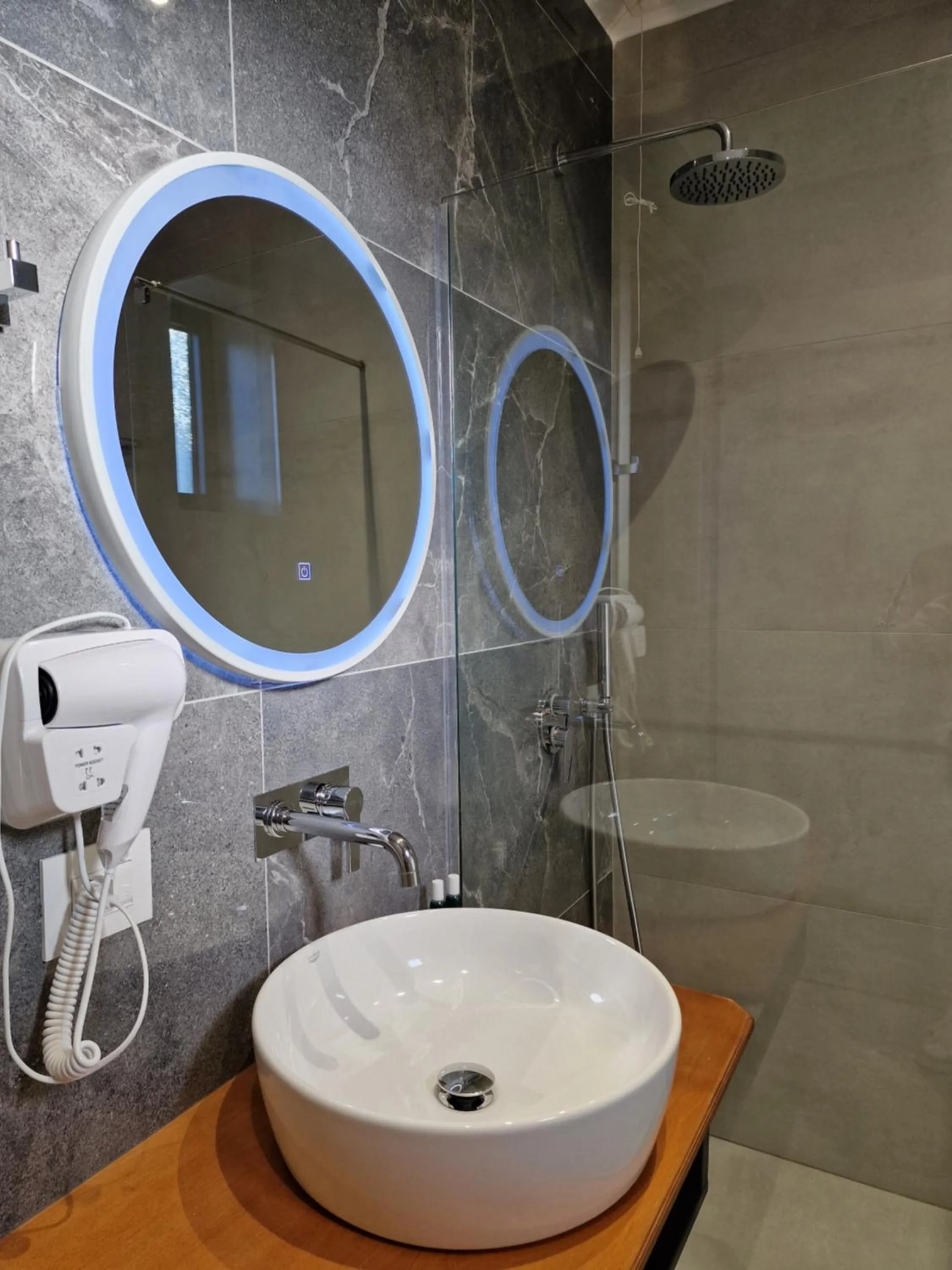 Bathroom in Hotel Ajden by Mira Mare