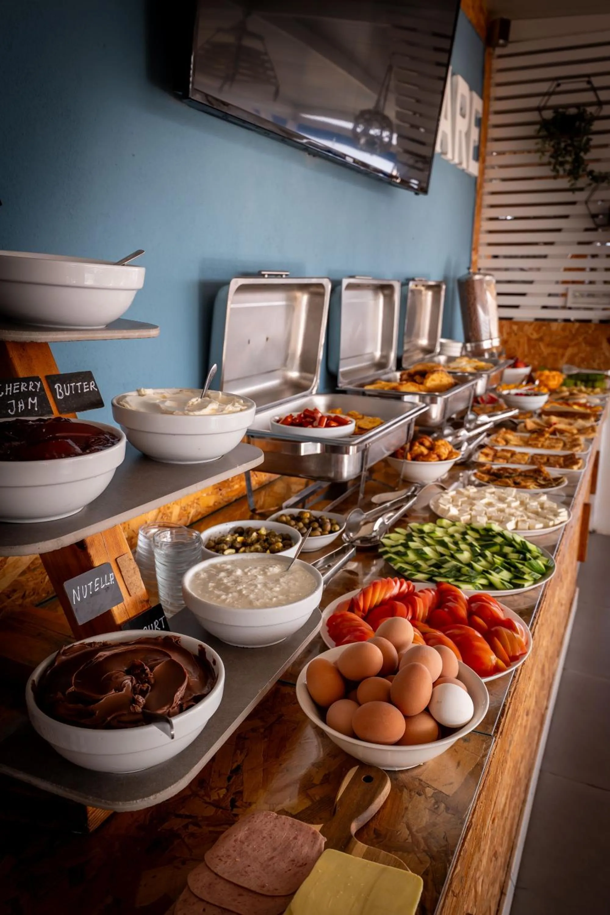 Food and drinks in Hotel Ajden by Mira Mare