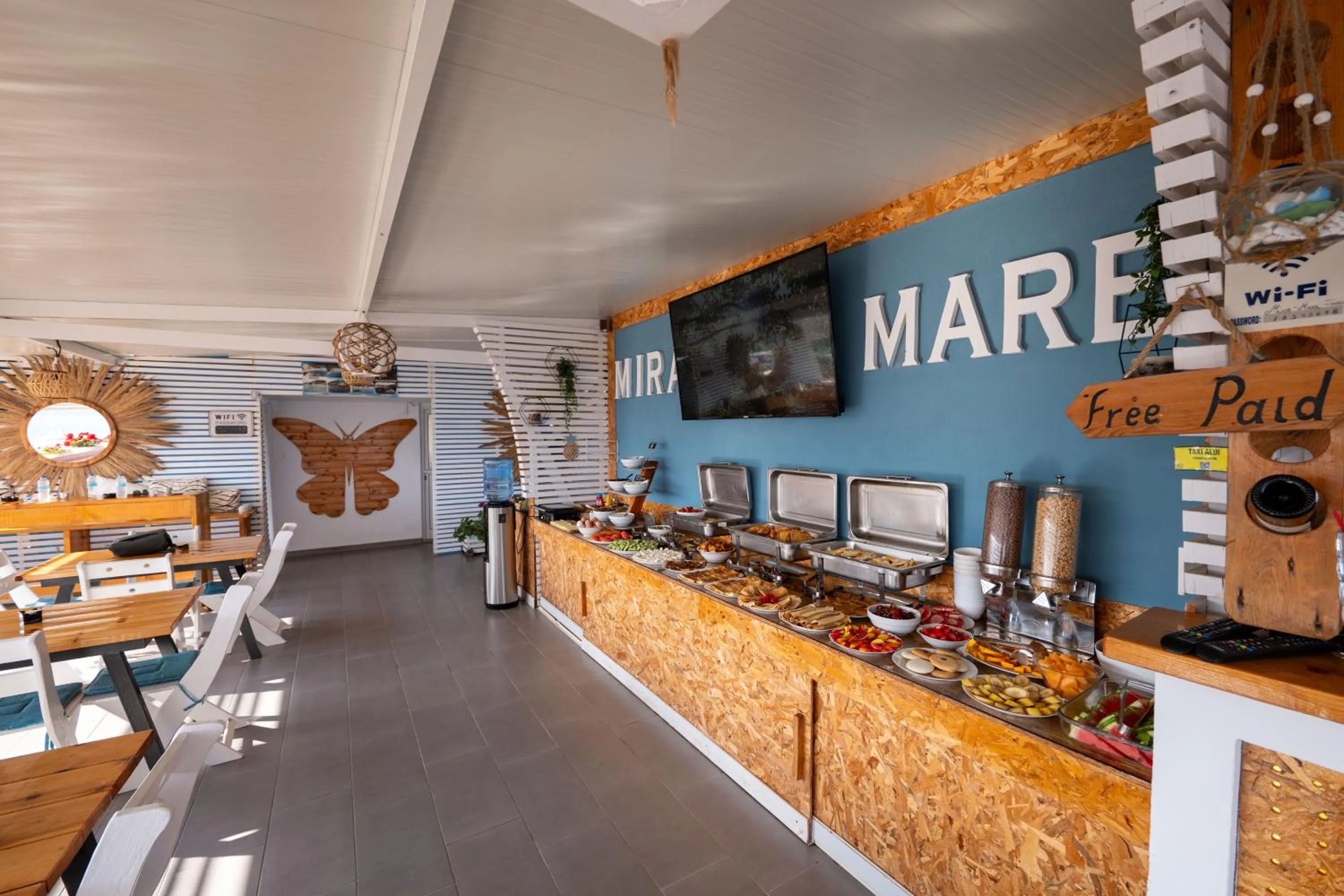 Food and drinks in Hotel Ajden by Mira Mare