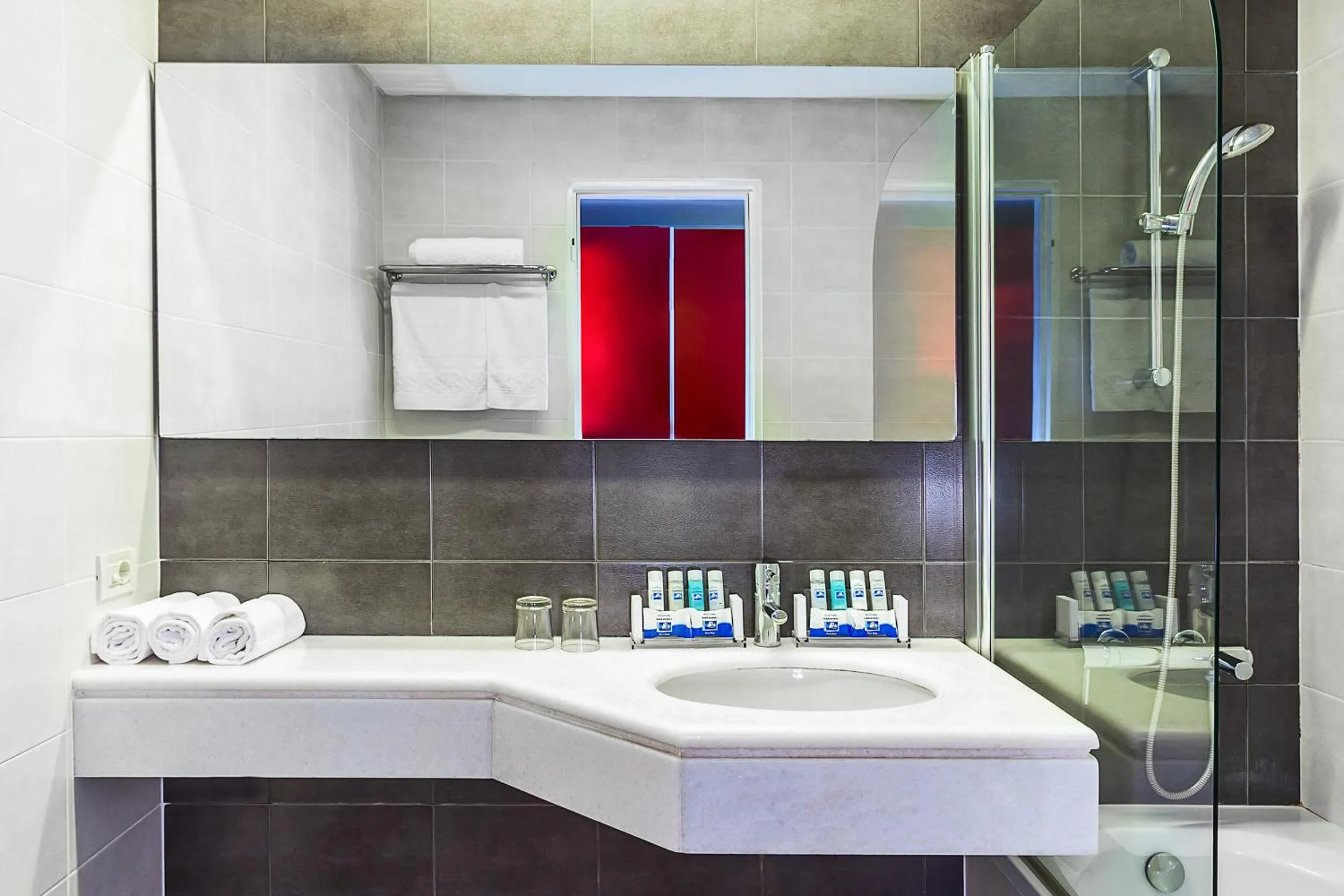 Bathroom in Skiathos Palace Hotel