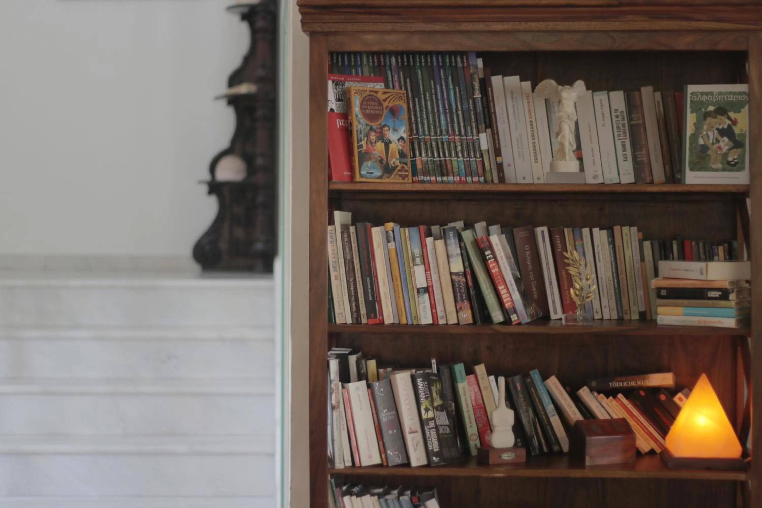 Library in Brazzera Hotel