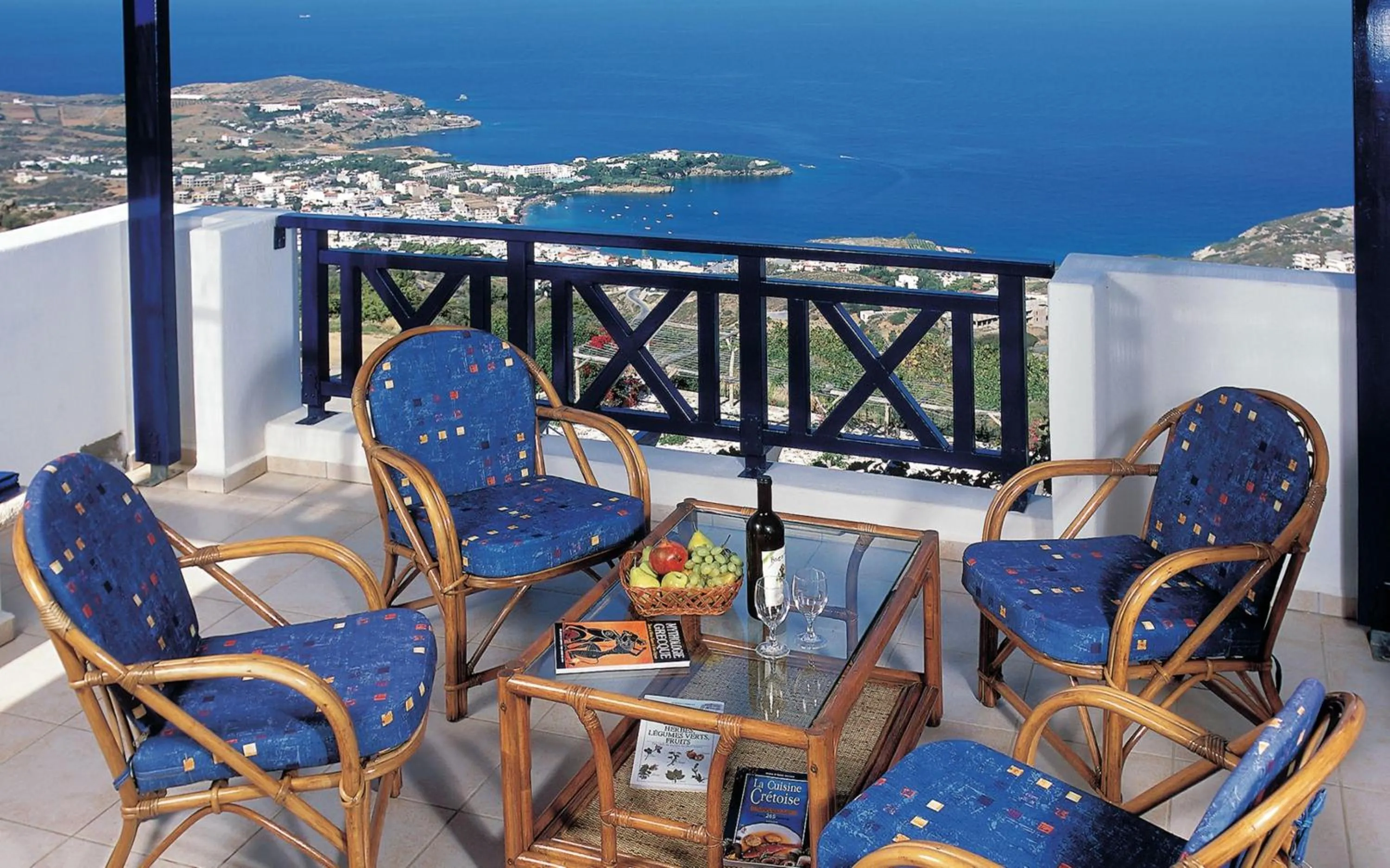 Photo of the whole room in Nymphes Luxury Apartments