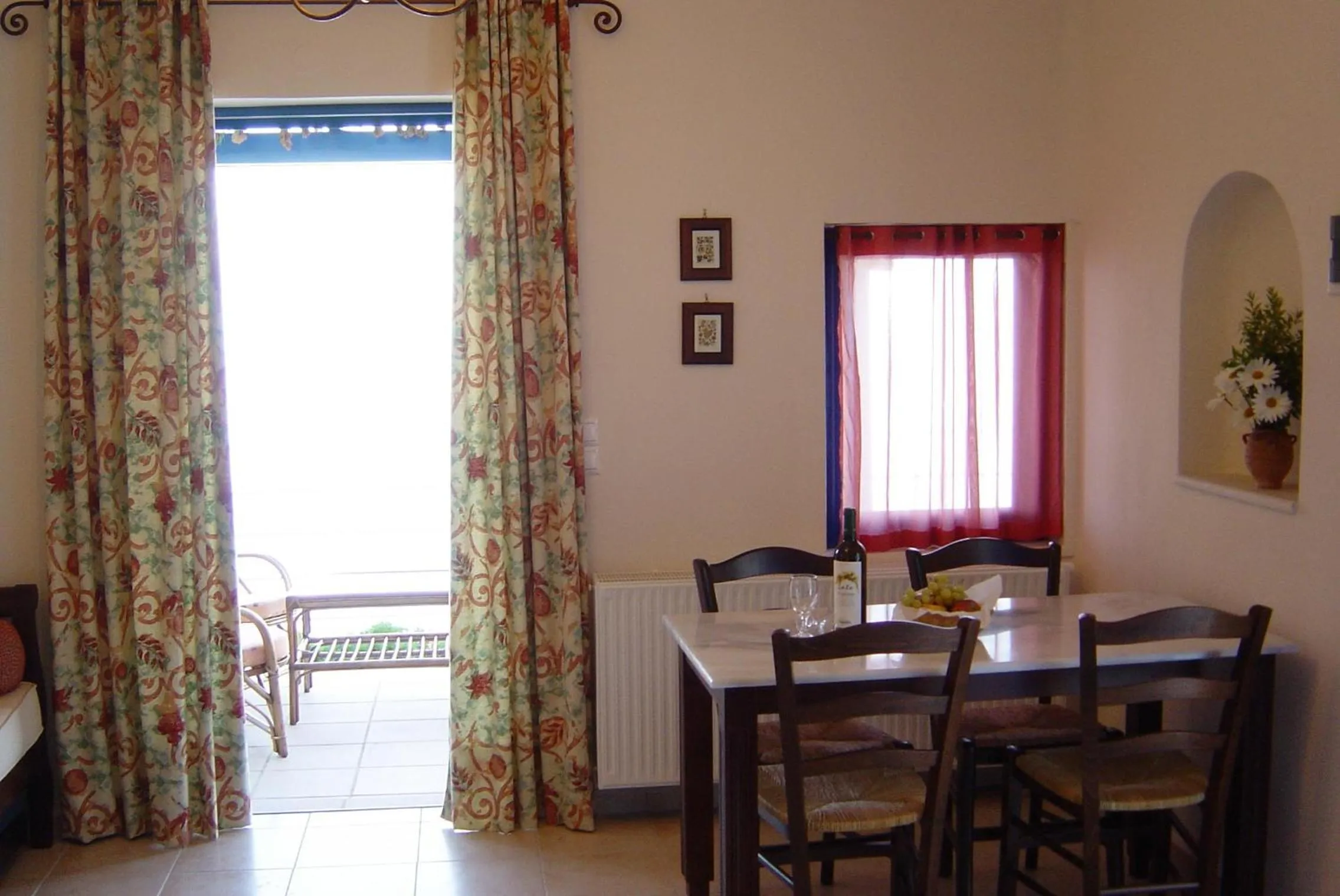 Photo of the whole room in Nymphes Luxury Apartments