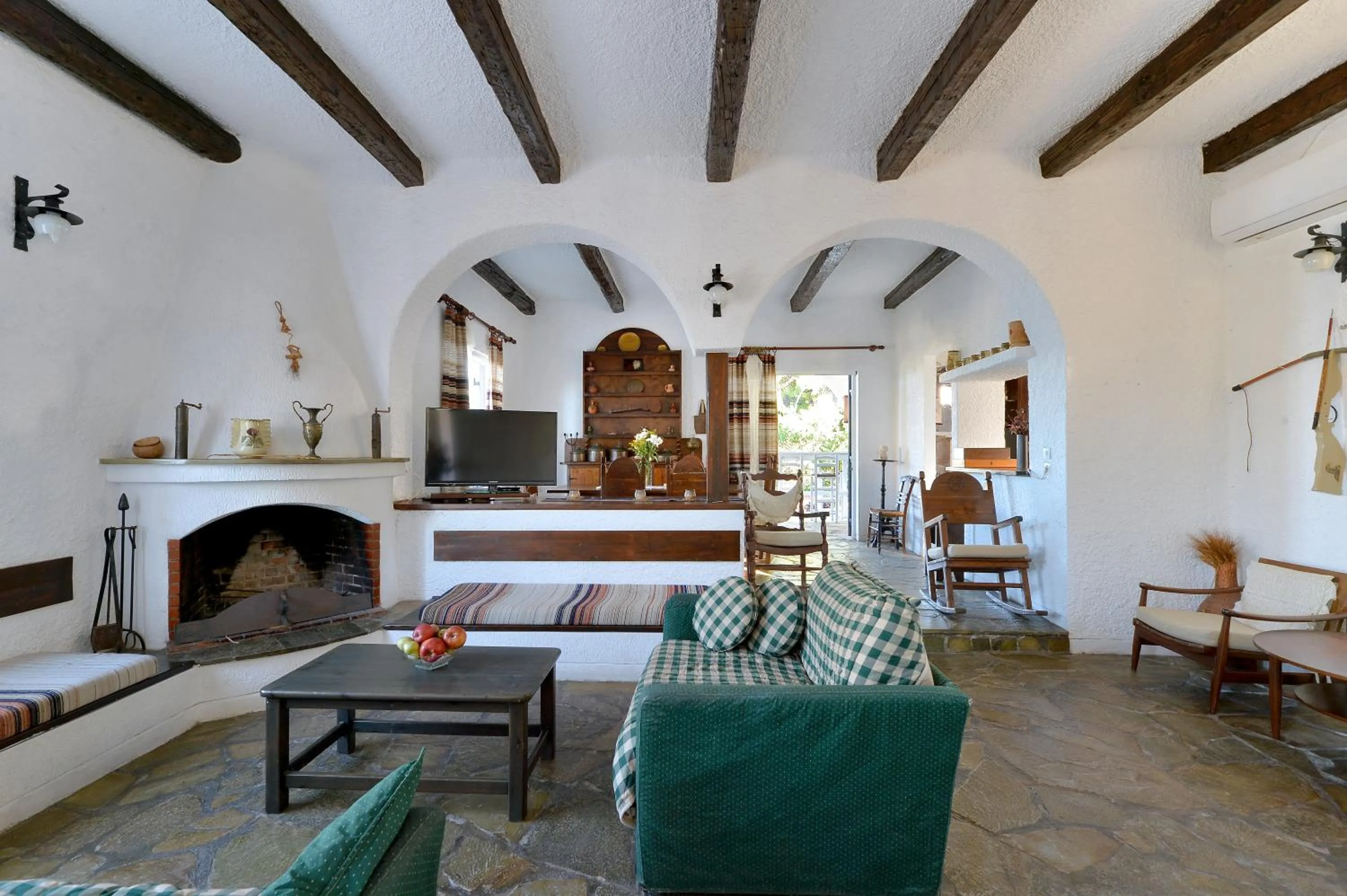 Living room in Vasilaras Hotel