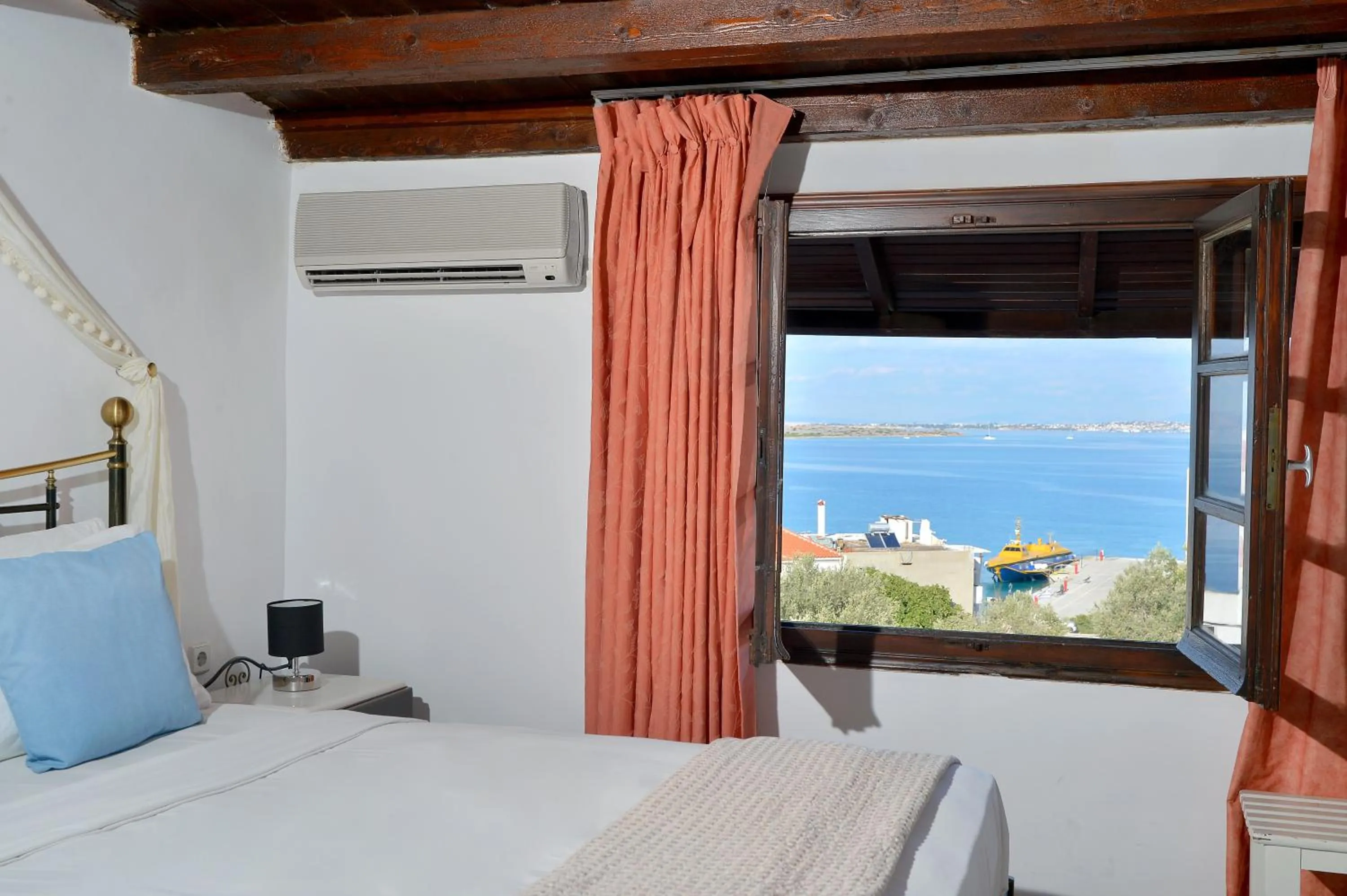 Bedroom, Bed in Vasilaras Hotel