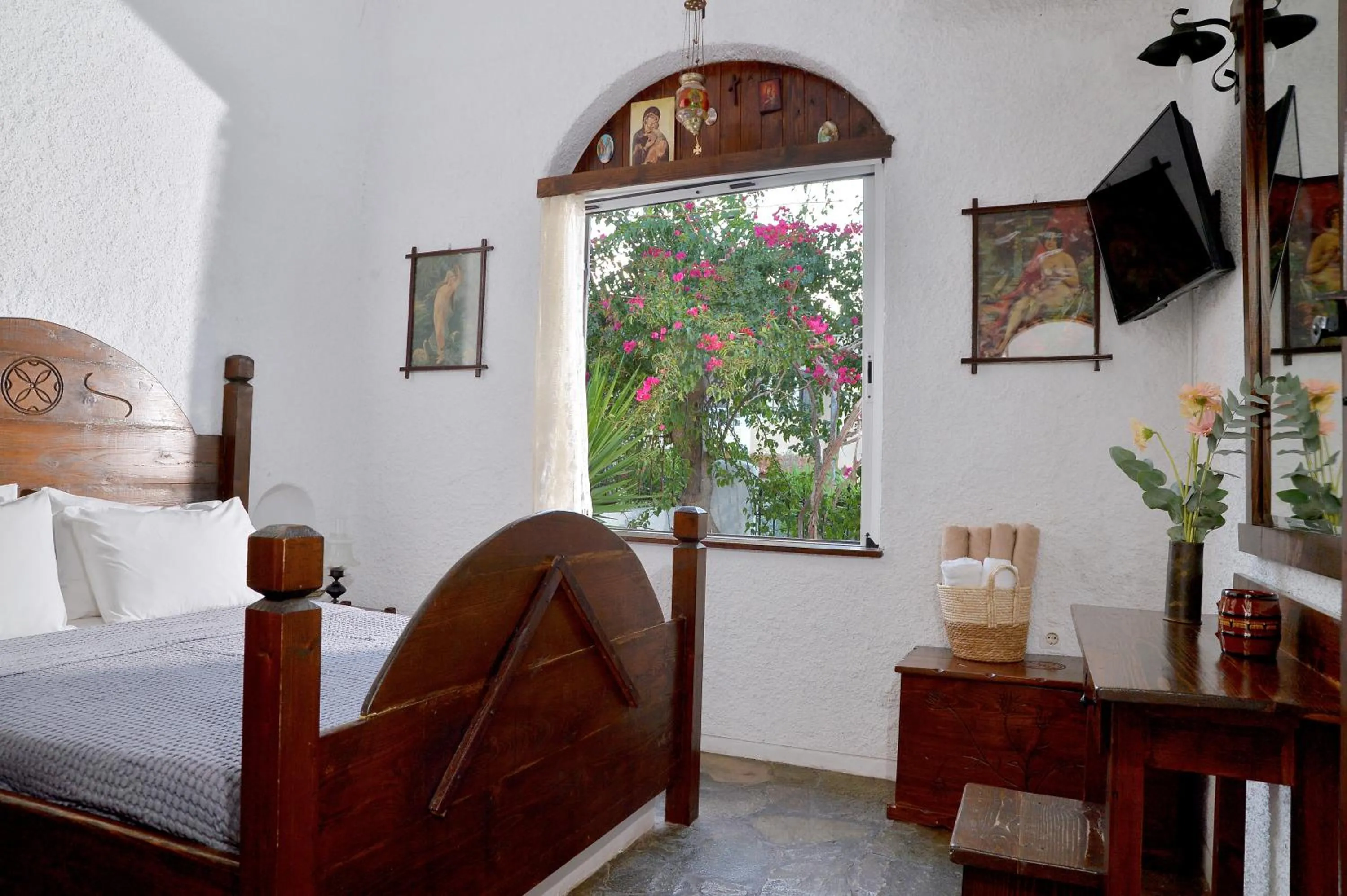 Bedroom, Bed in Vasilaras Hotel