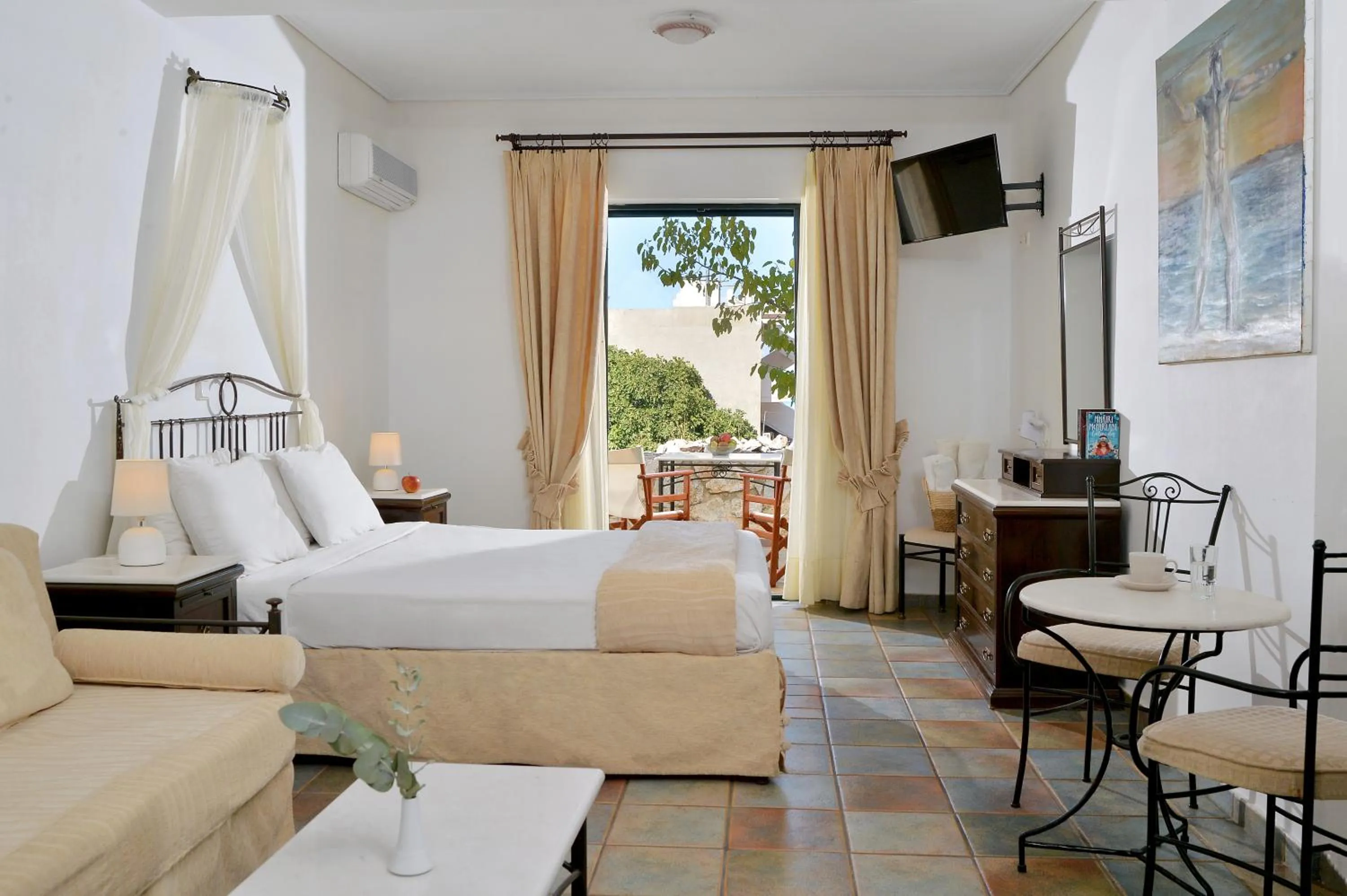 Bedroom, Bed in Vasilaras Hotel