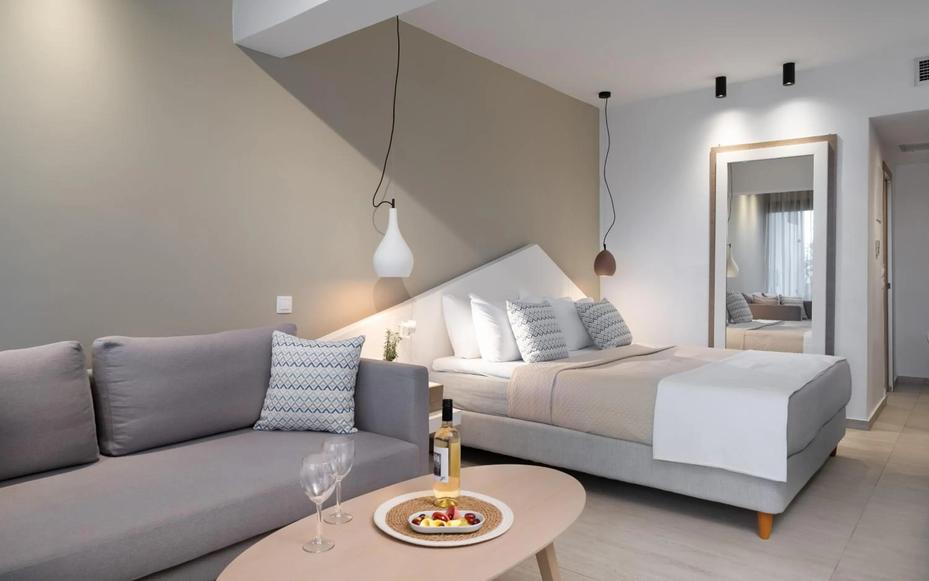 Bed in Kassandra Bay Resort, Suites & Spa