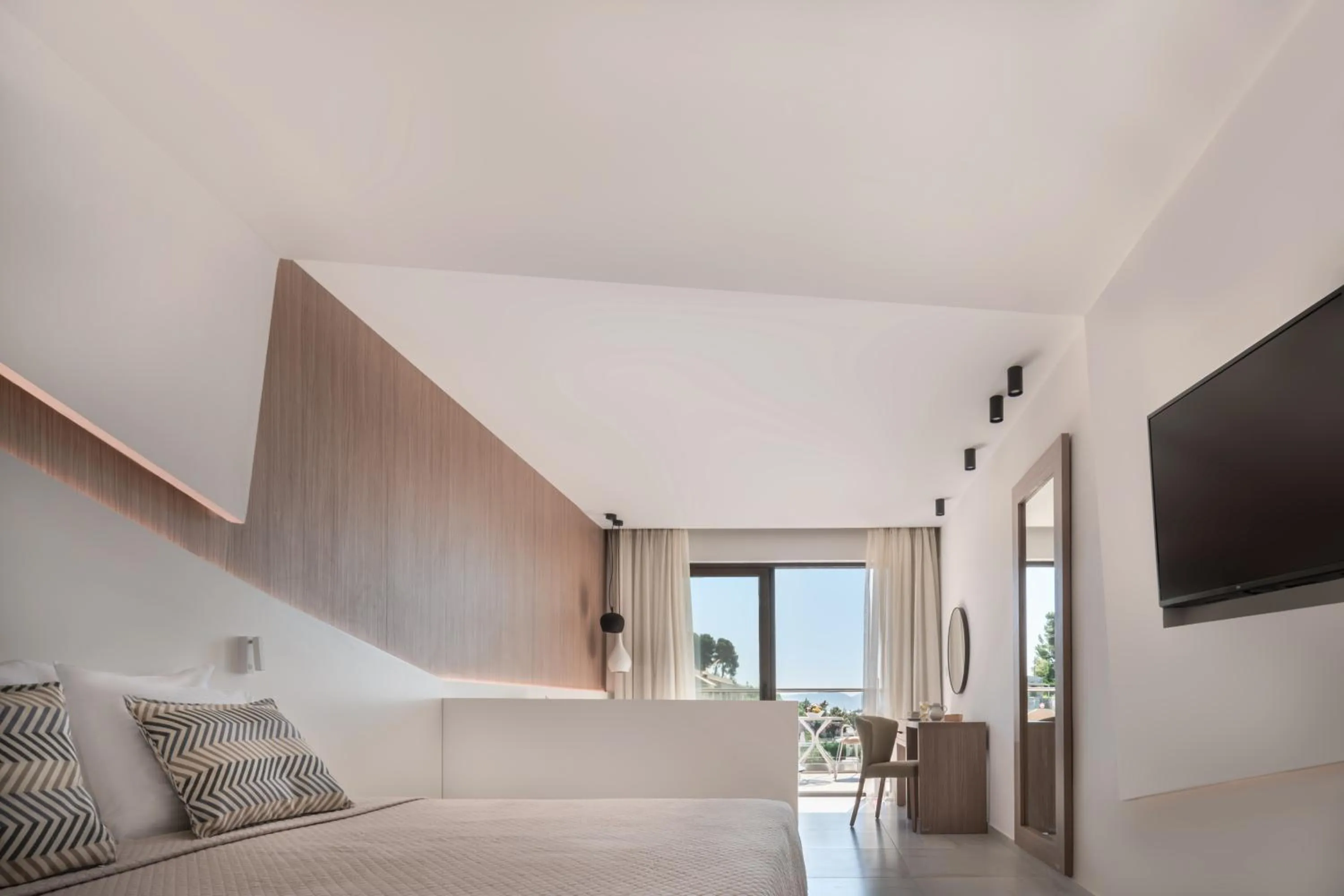 Bed in Kassandra Bay Resort, Suites & Spa