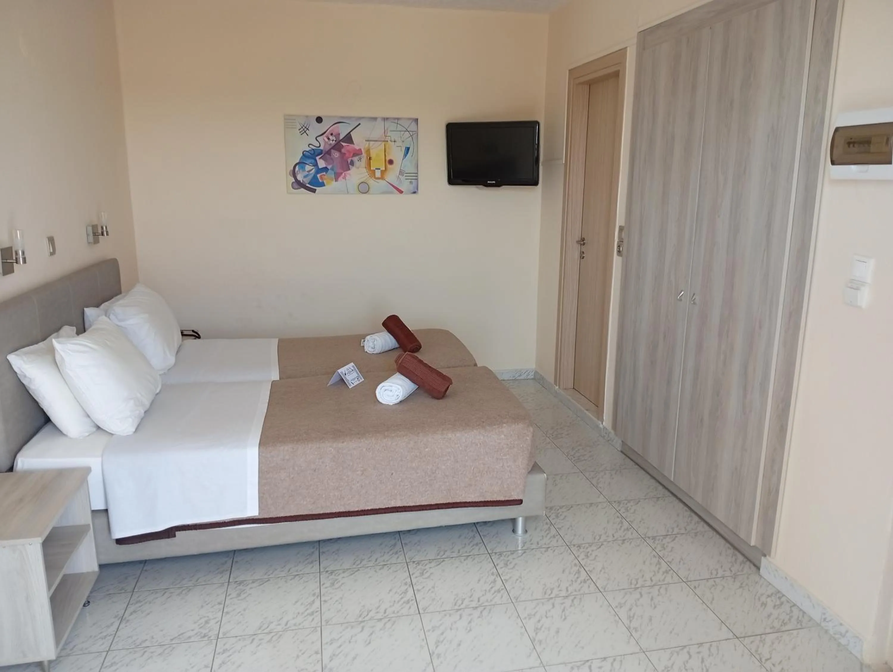 Bedroom, Bed in Leonidas Hotel & Studios