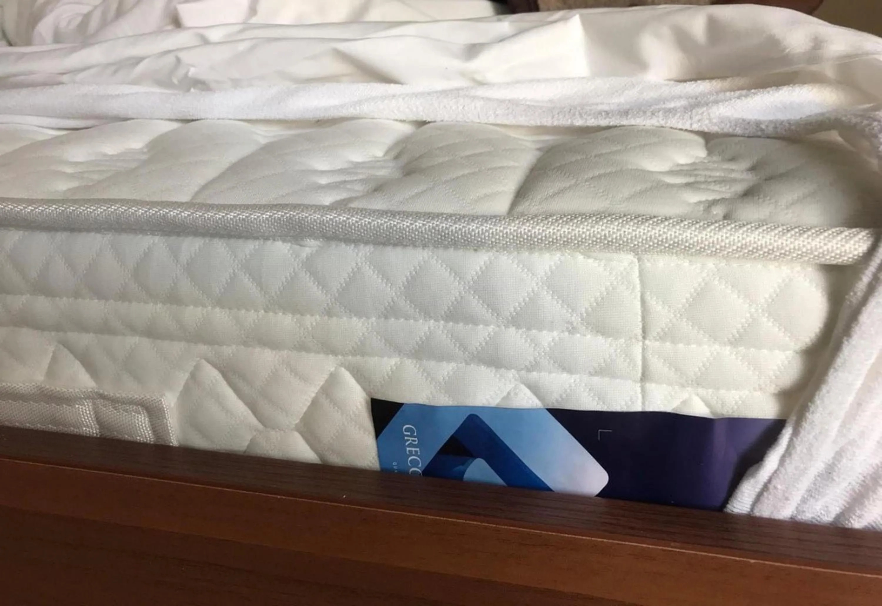 Bed in Leonidas Hotel & Studios