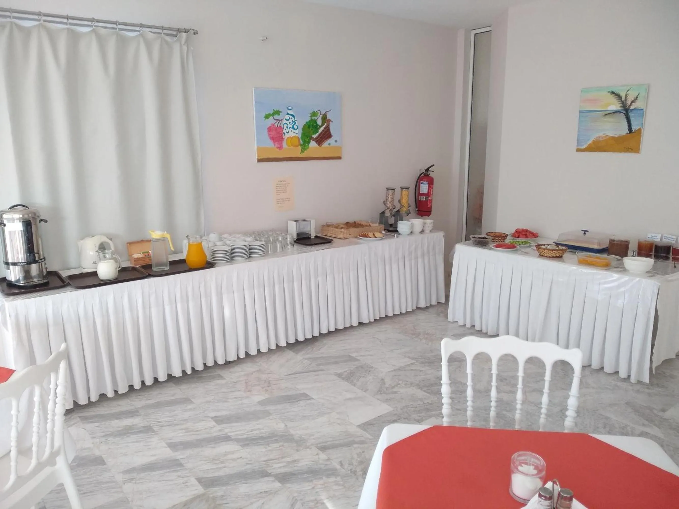 Breakfast in Leonidas Hotel & Studios