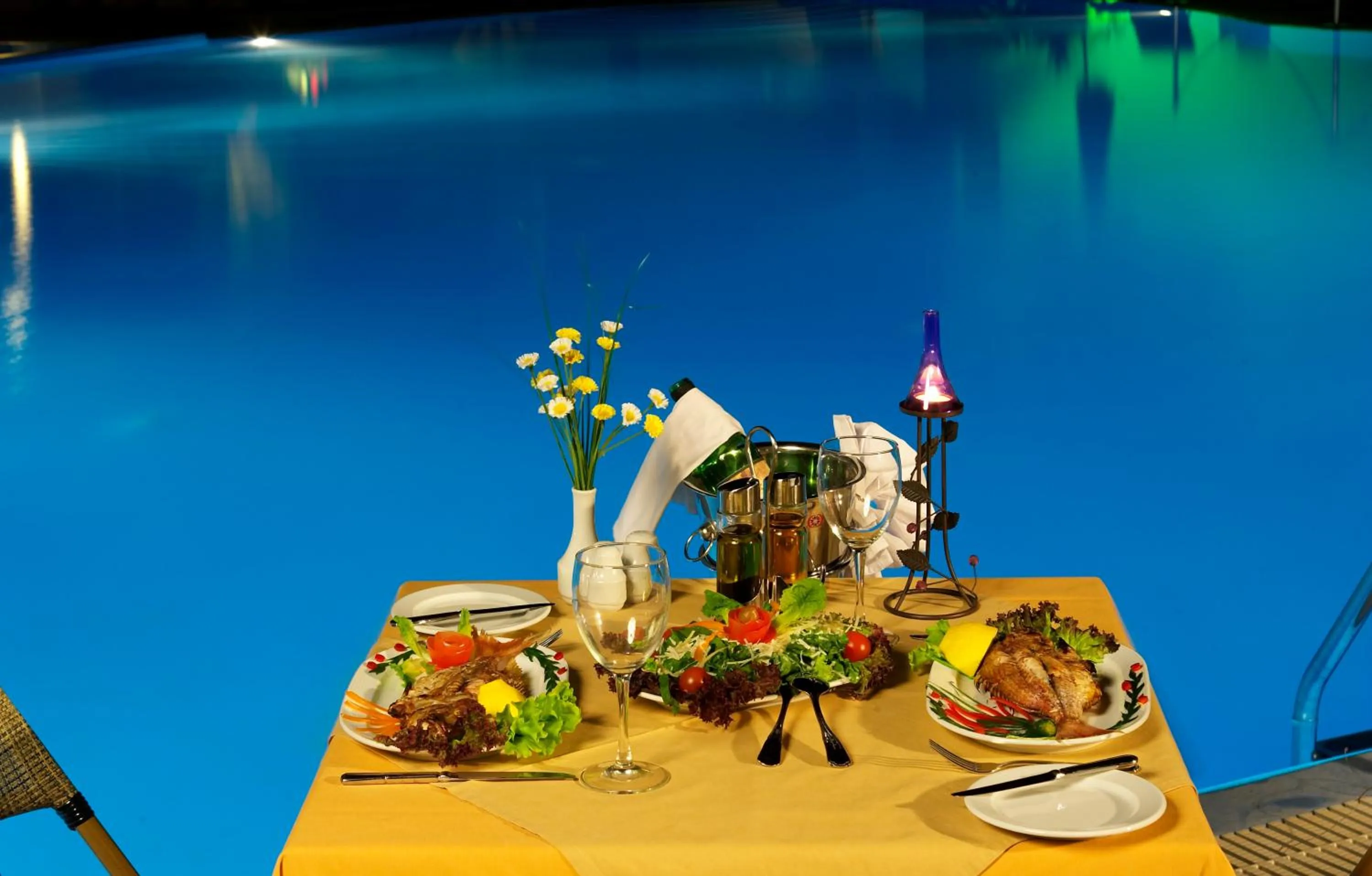 Restaurant/places to eat in Asteras Paradise