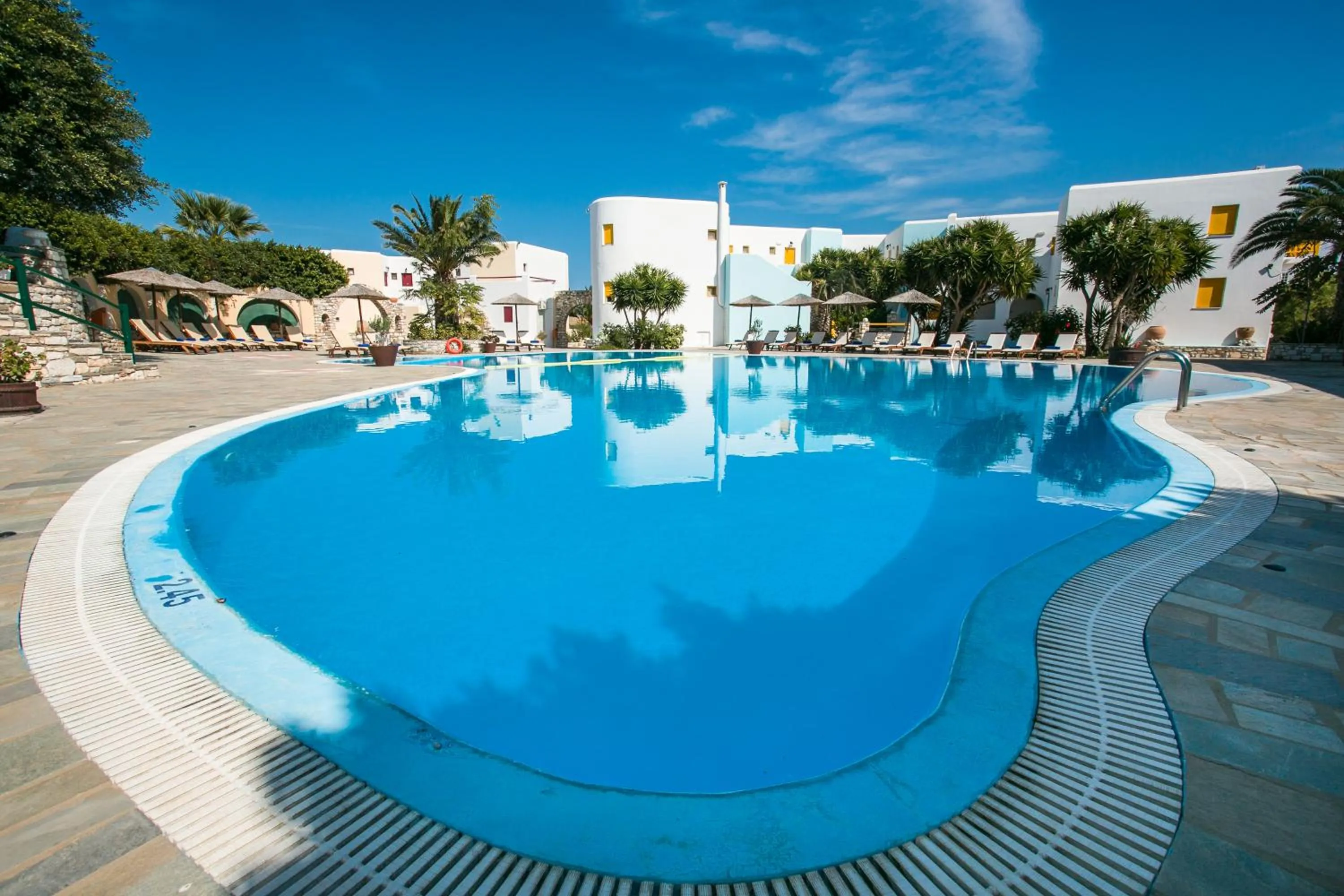 Swimming pool in Asteras Paradise